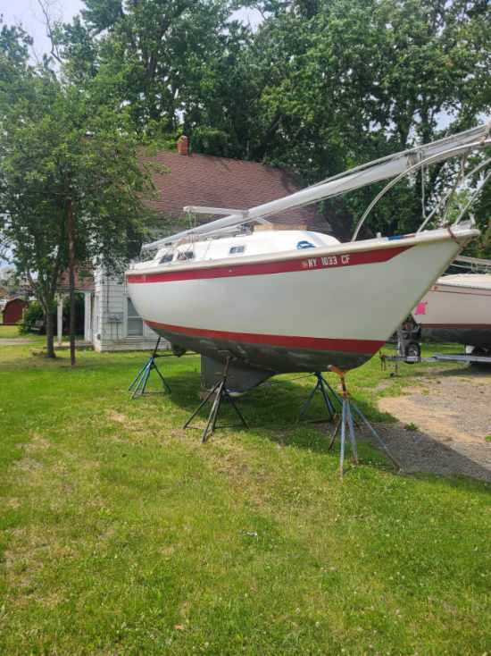 1977 ERICSON1973 Erickson 27 Yacht Sail Boat For Sale in Celoron...