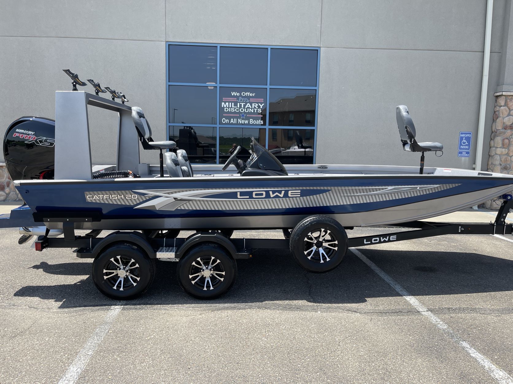 2022 LOWE Catfish 20 Bass Boat Power Boat For Sale in Junction C...