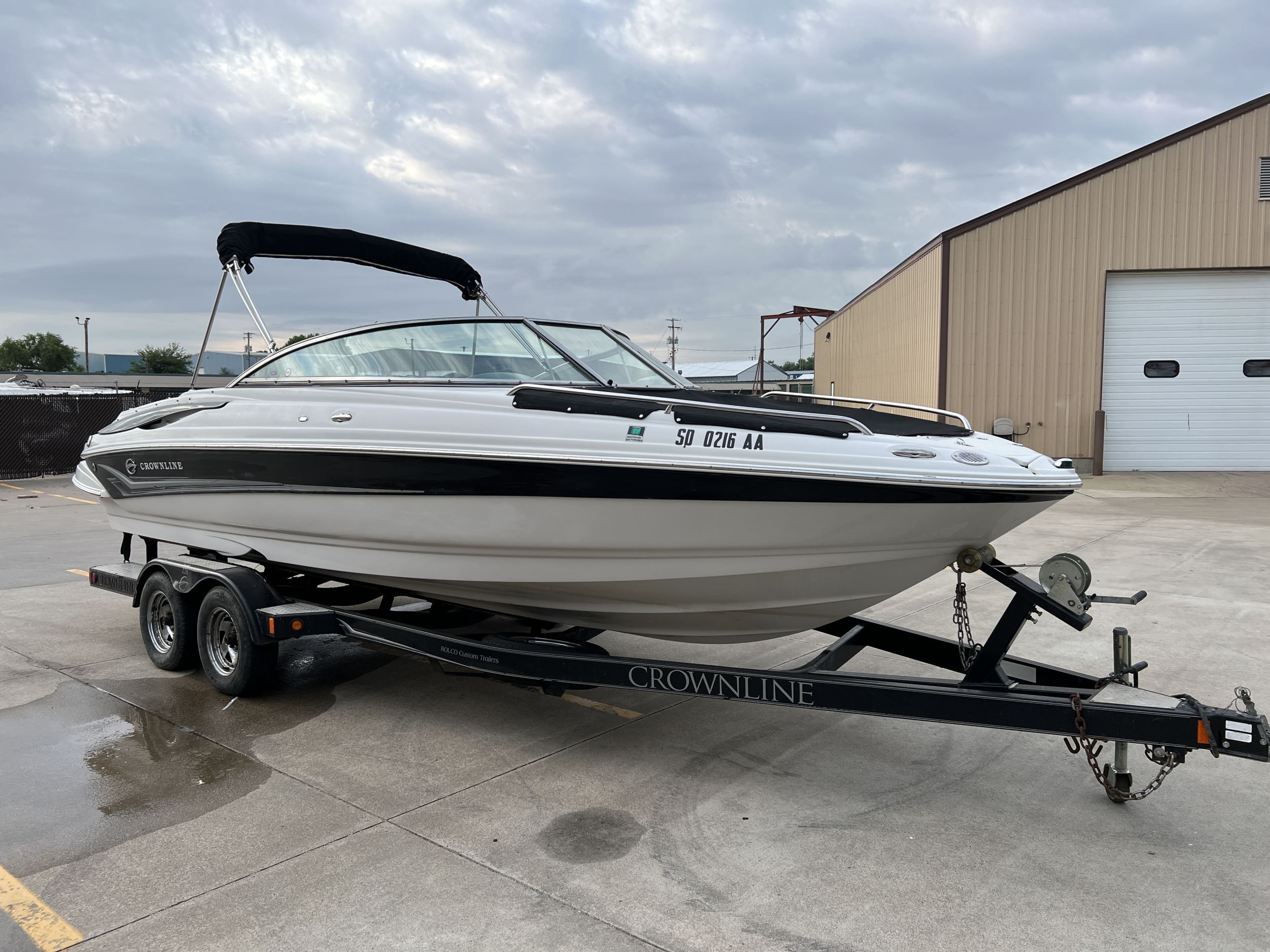 2005 CROWNLINE 226 Runabout Power Boat For Sale in Okoboji, IA o...