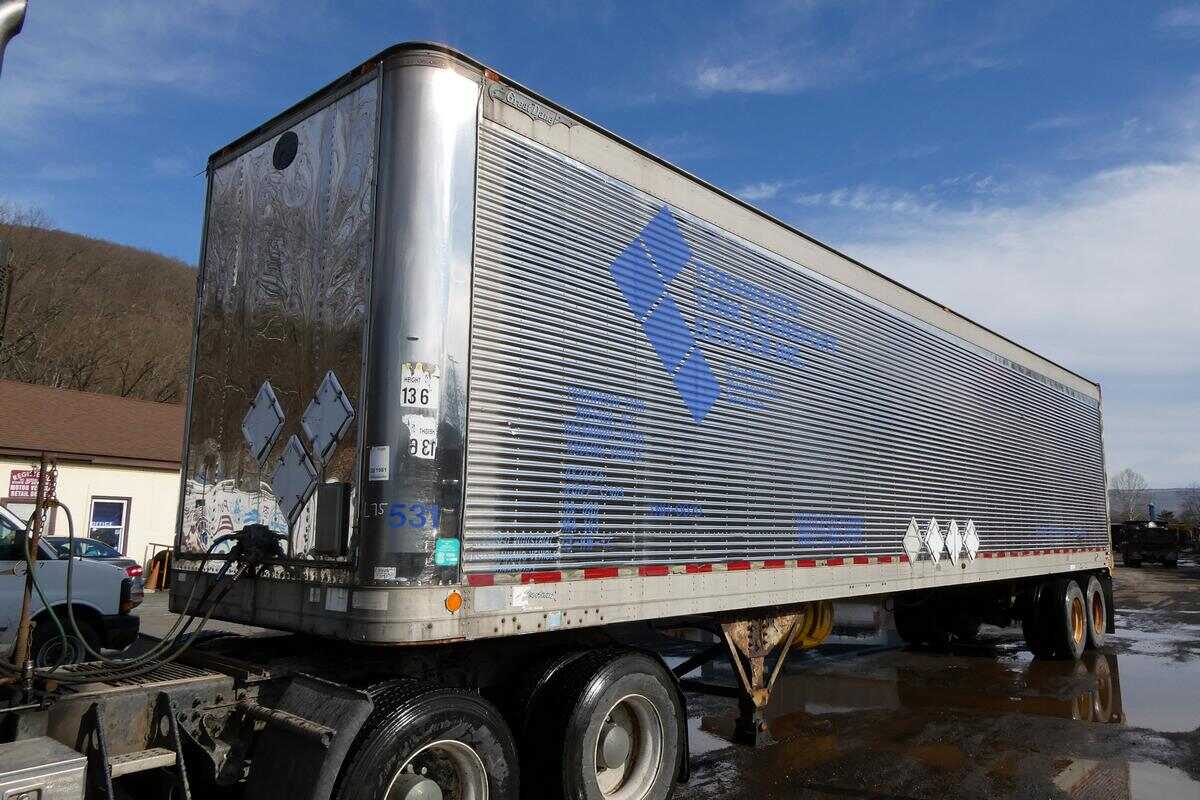 1982 Great Dane 830tw