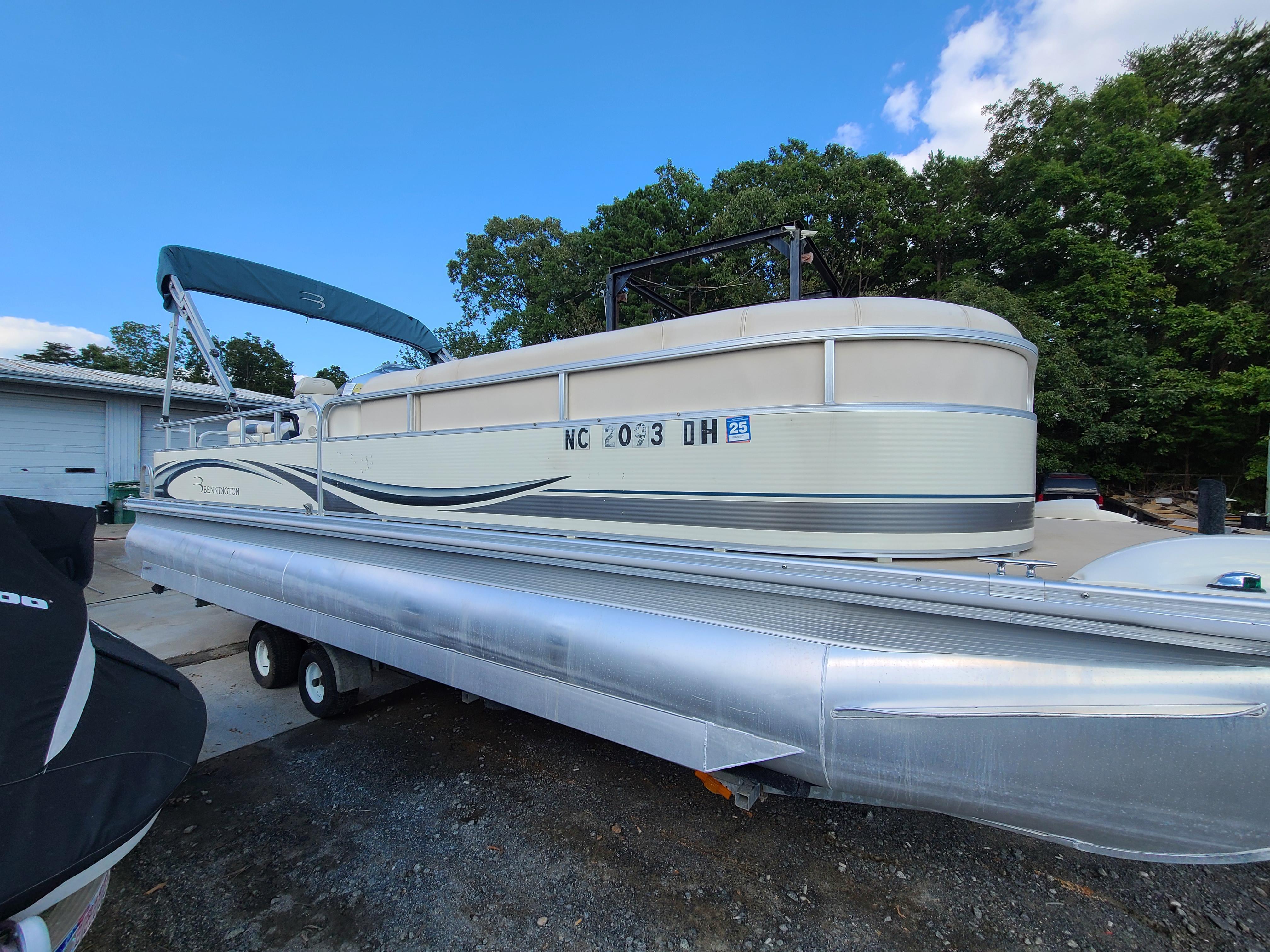 2006 BENNINGTON 2575RL Pontoon Power Boat For Sale in Cornelius,...