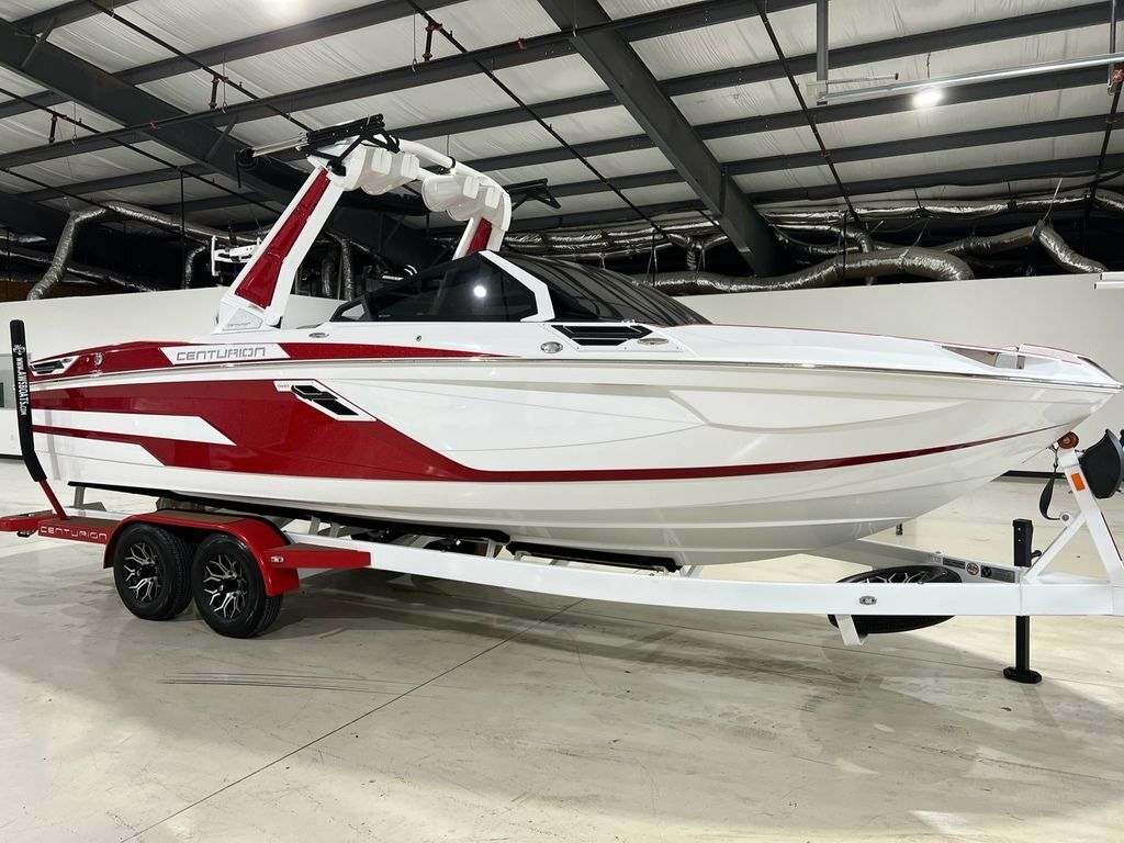 2024 Centurion Ri245 Ski and Wakeboard boat Power Boat For Sale