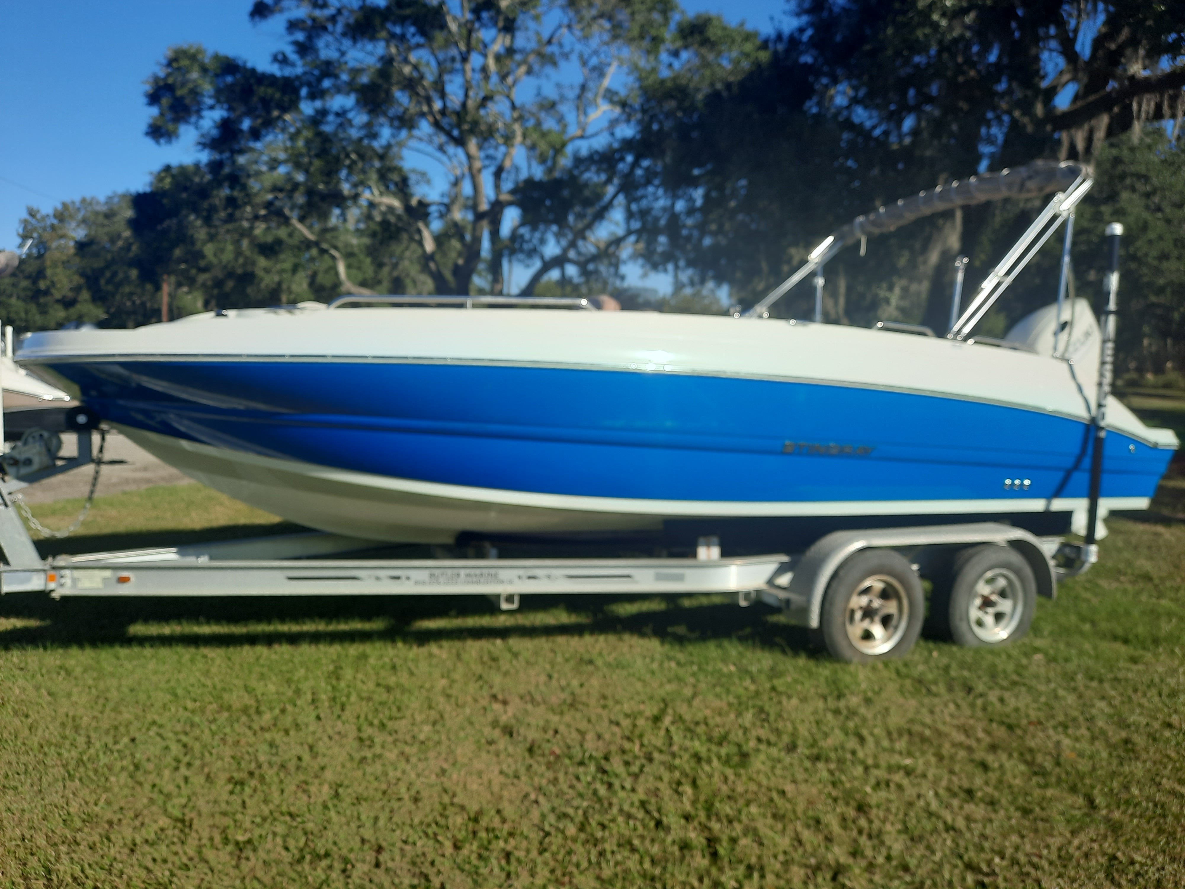 2020 Stingray Boats 212SC Deck Boat Power Boat For Sale in Charl...