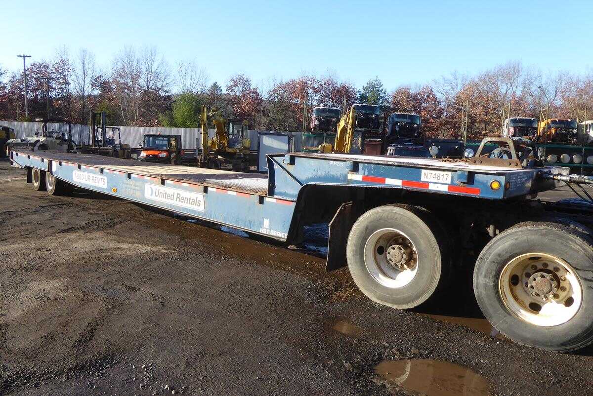 2012 Trail King tk80hst-482