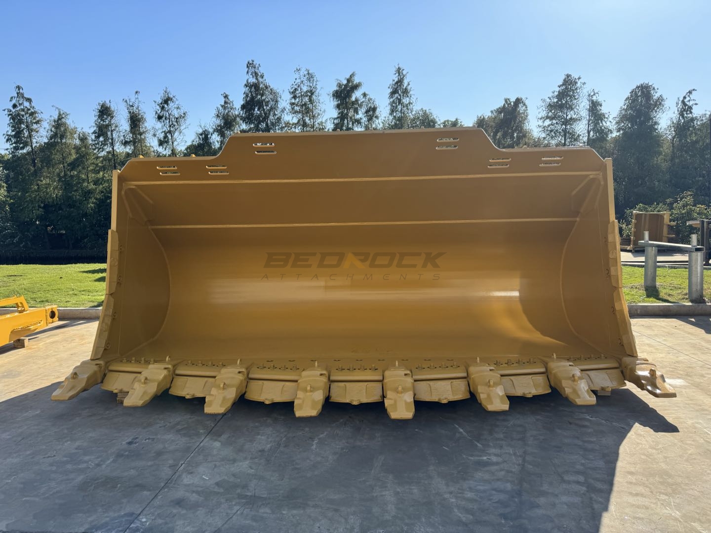 New BEDROCK Loader Spade Nose Rock Bucket PIN ON, CAT 992K Rippers in ...