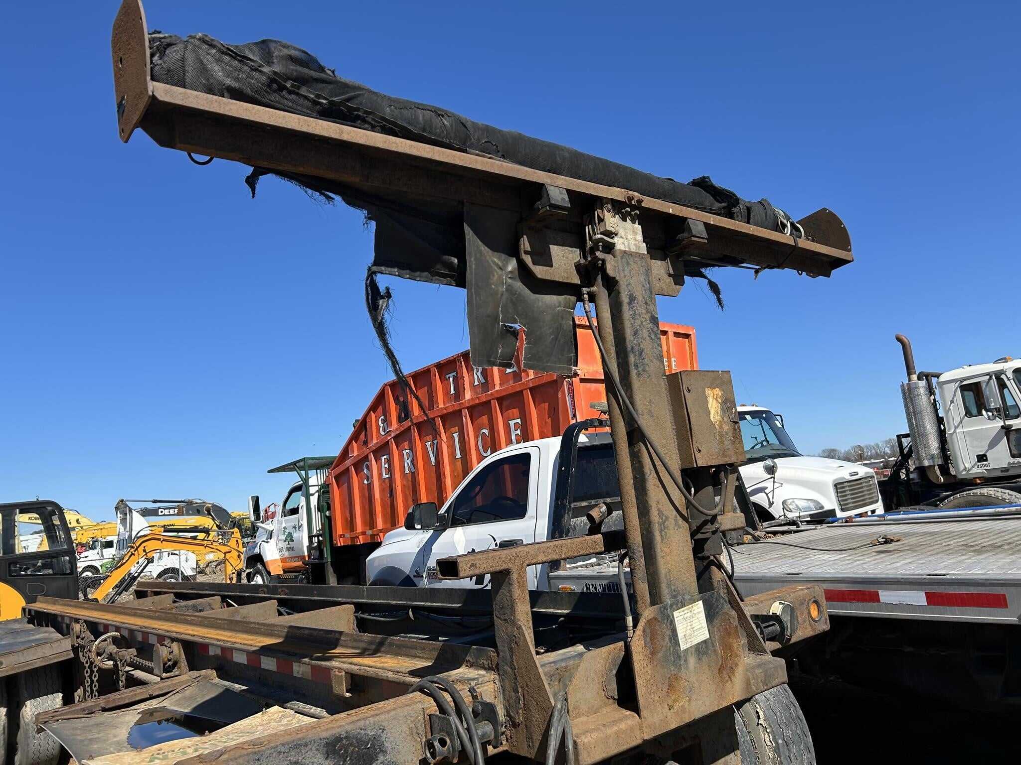 2009 Galbreath ap3a roll off trailer
