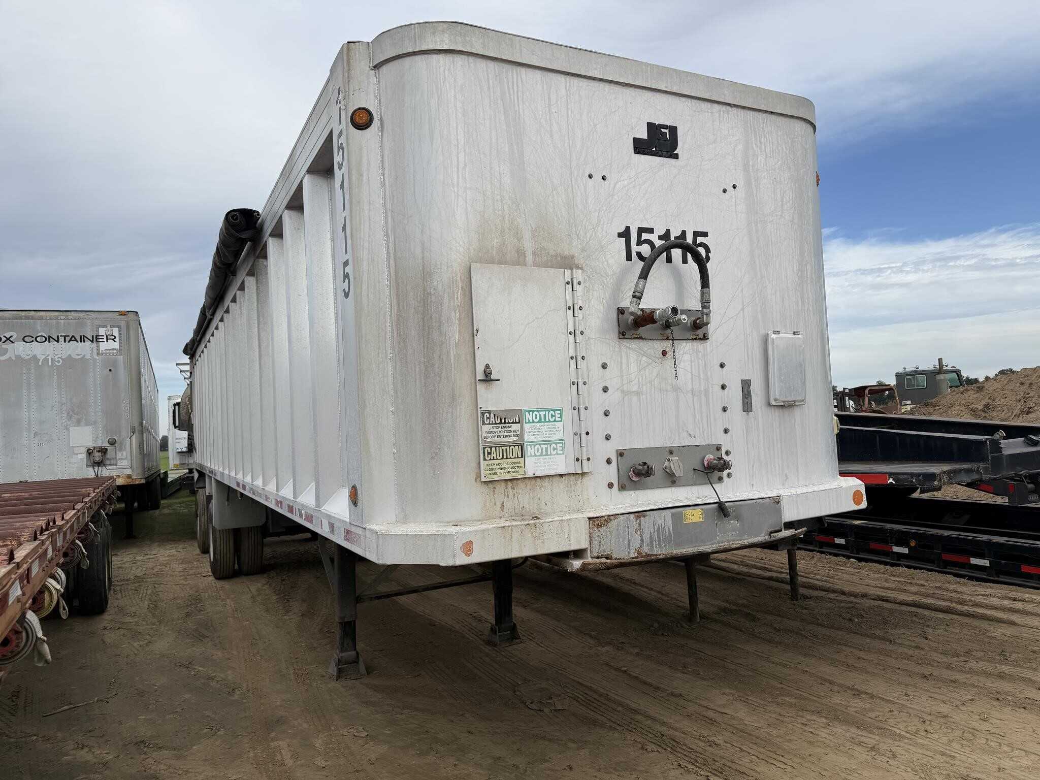 2019 Somerset 39 ft push out
