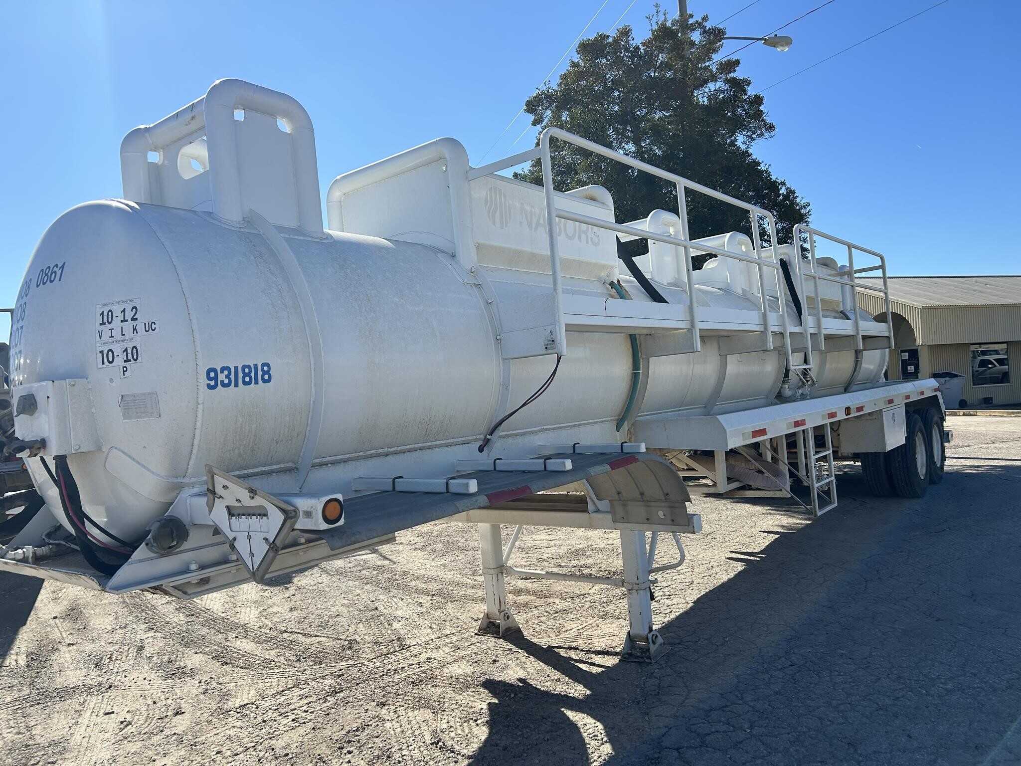 2007 Dragon 4000 gallon tank