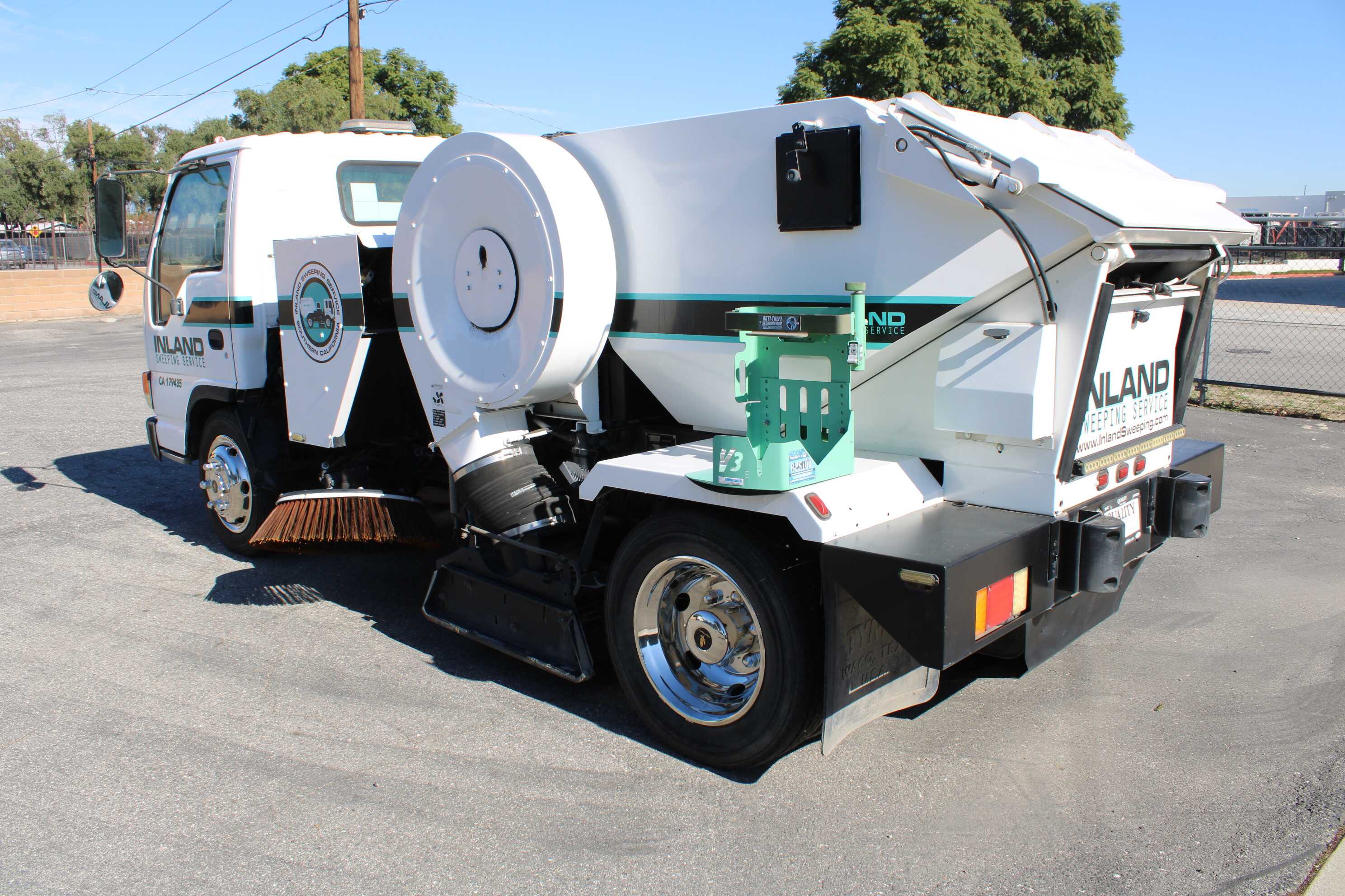 Sweeper Classification Used 2000 TYMCO NPR Tymco 210 Street Parking Lot Sweeper Truck Sweeper ...