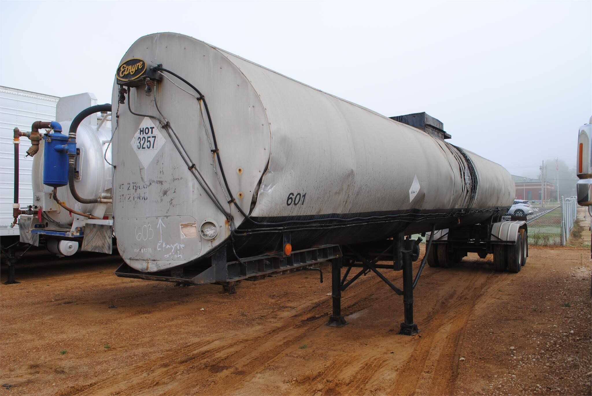 1980 Etnyre 6500 gallon