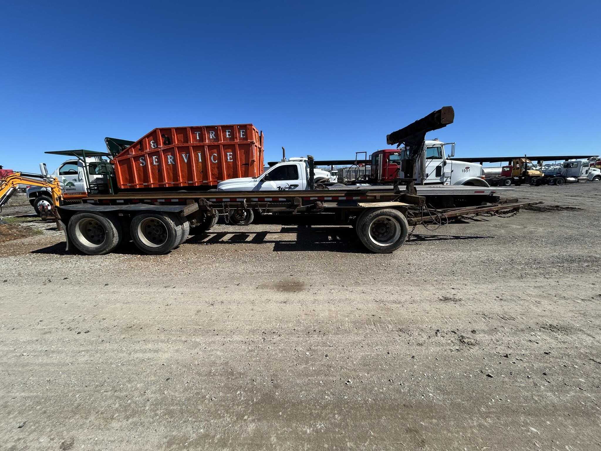 2009 Galbreath ap3a roll off trailer