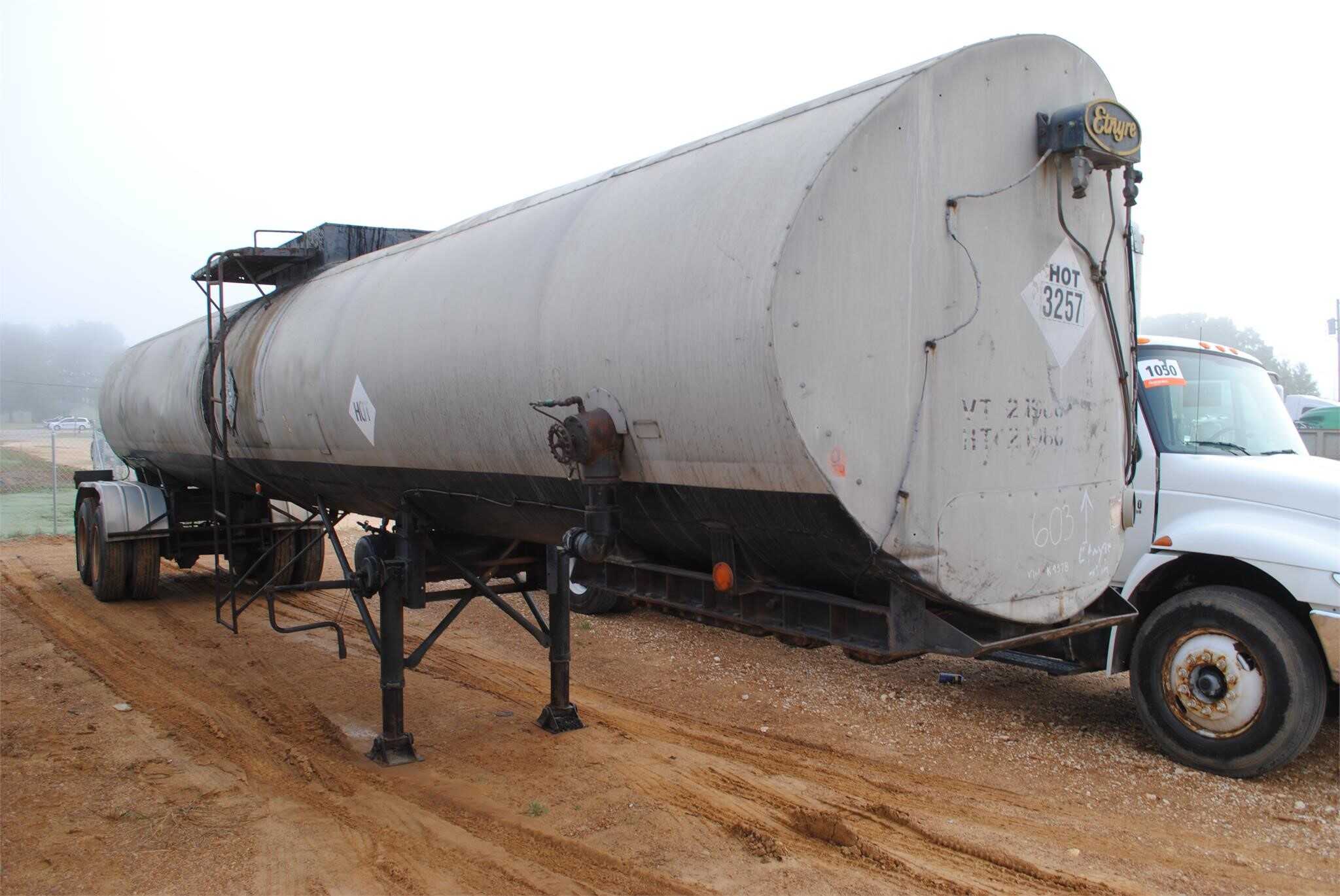 1980 Etnyre 6500 gallon