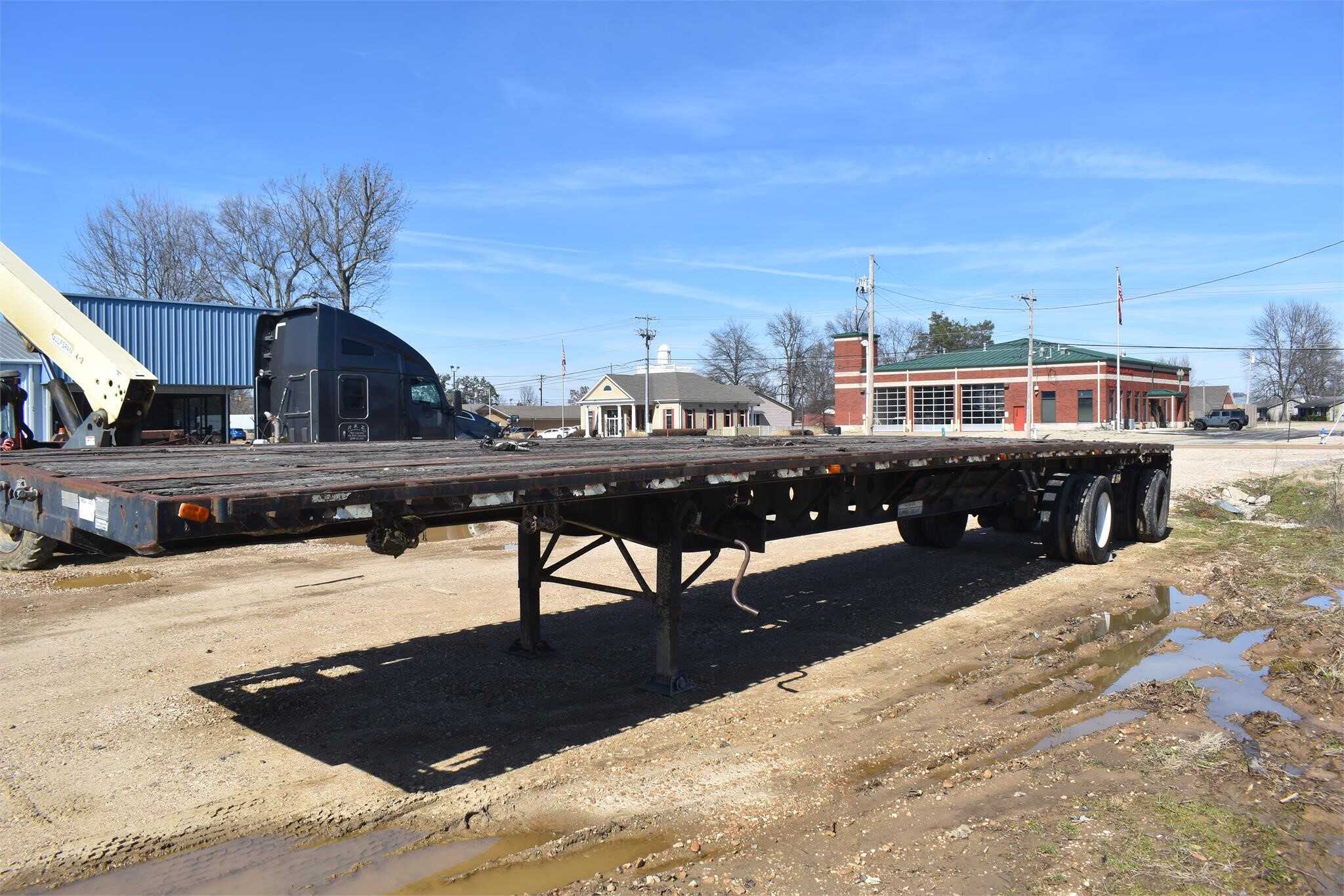1996 Transcraft 48 ft flat bed