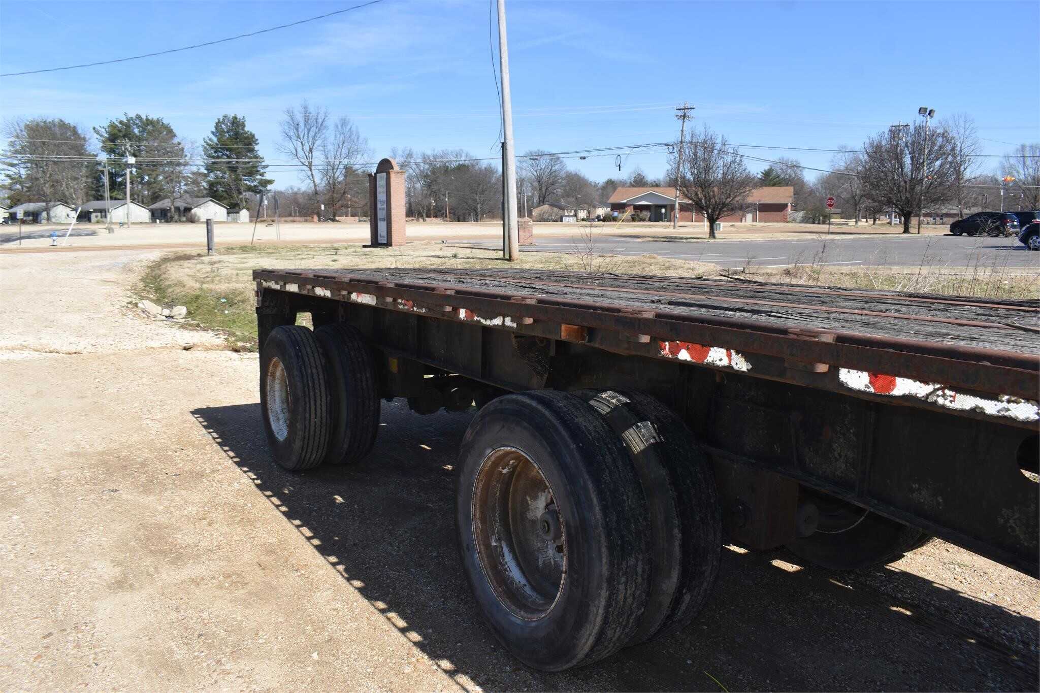1996 Transcraft 48 ft flat bed