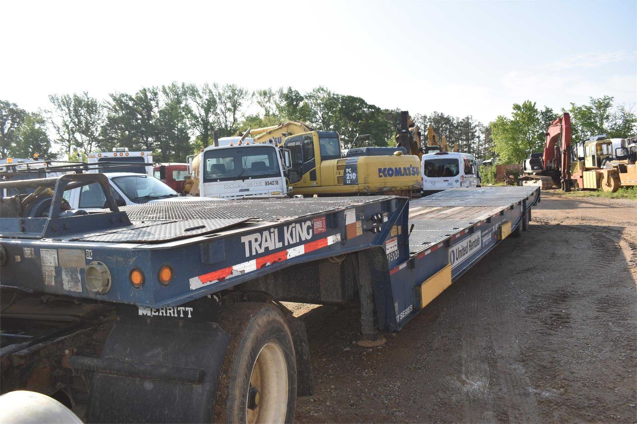 2012 Trail King tk80hst-482