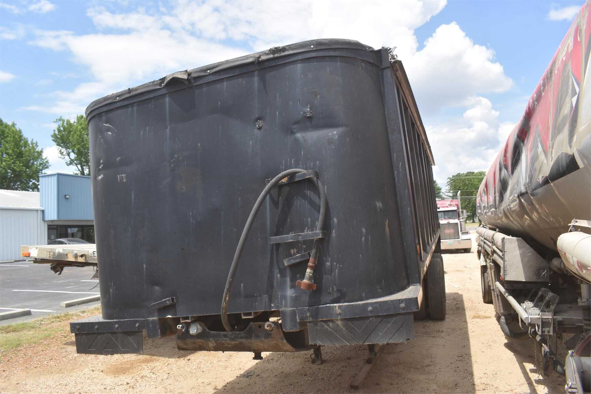 1995 Hilbilt 24 ft end dump
