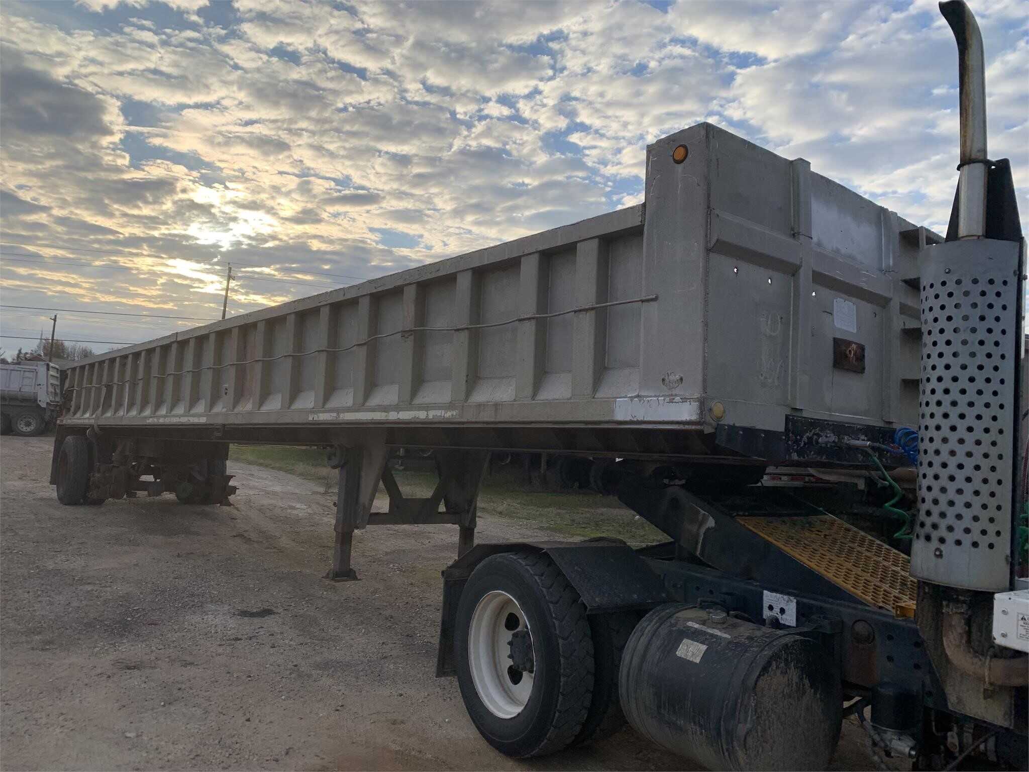 1987 Steco 53 ft walking floor
