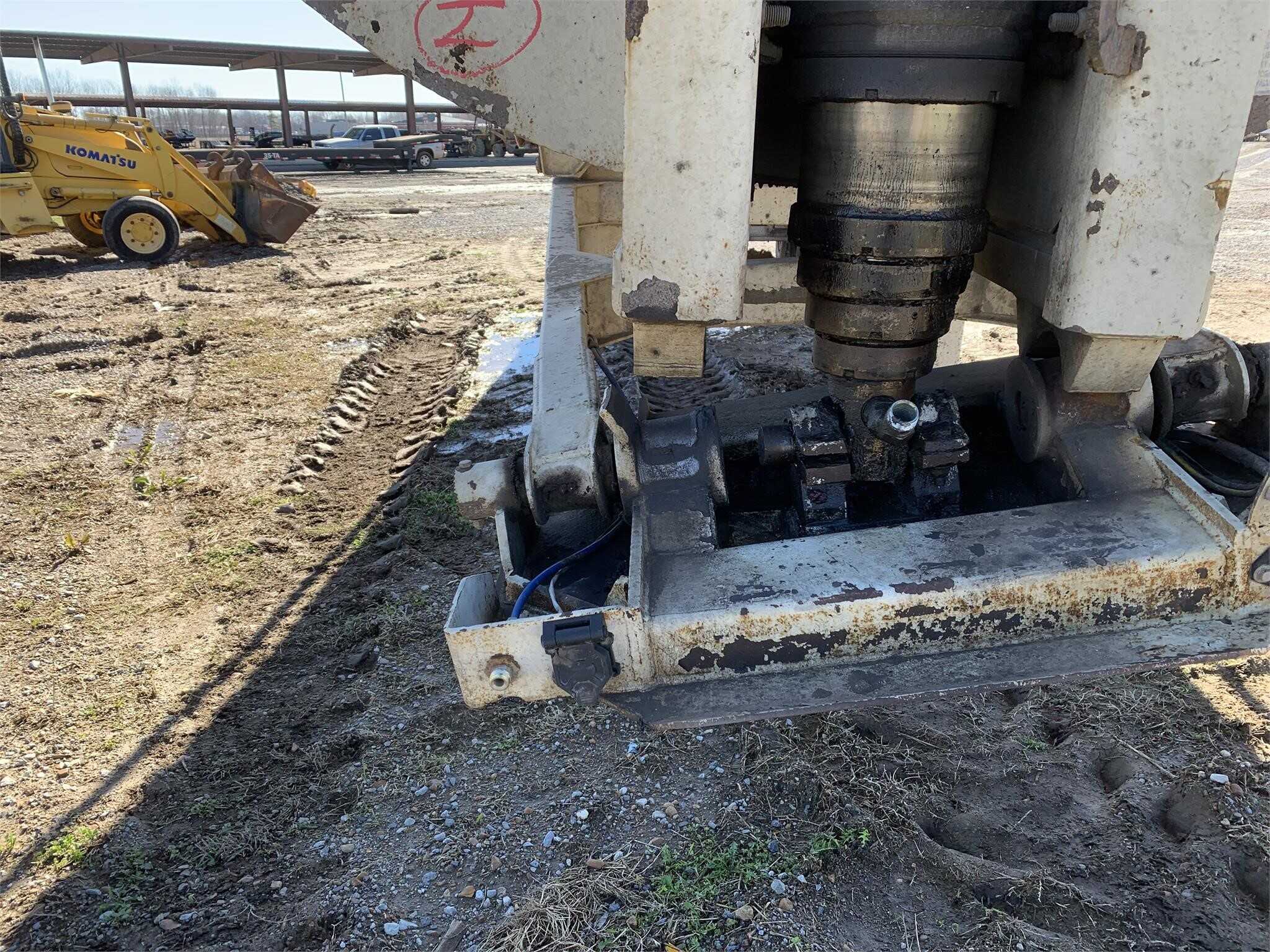 2016 Brazos 32 ft end dump