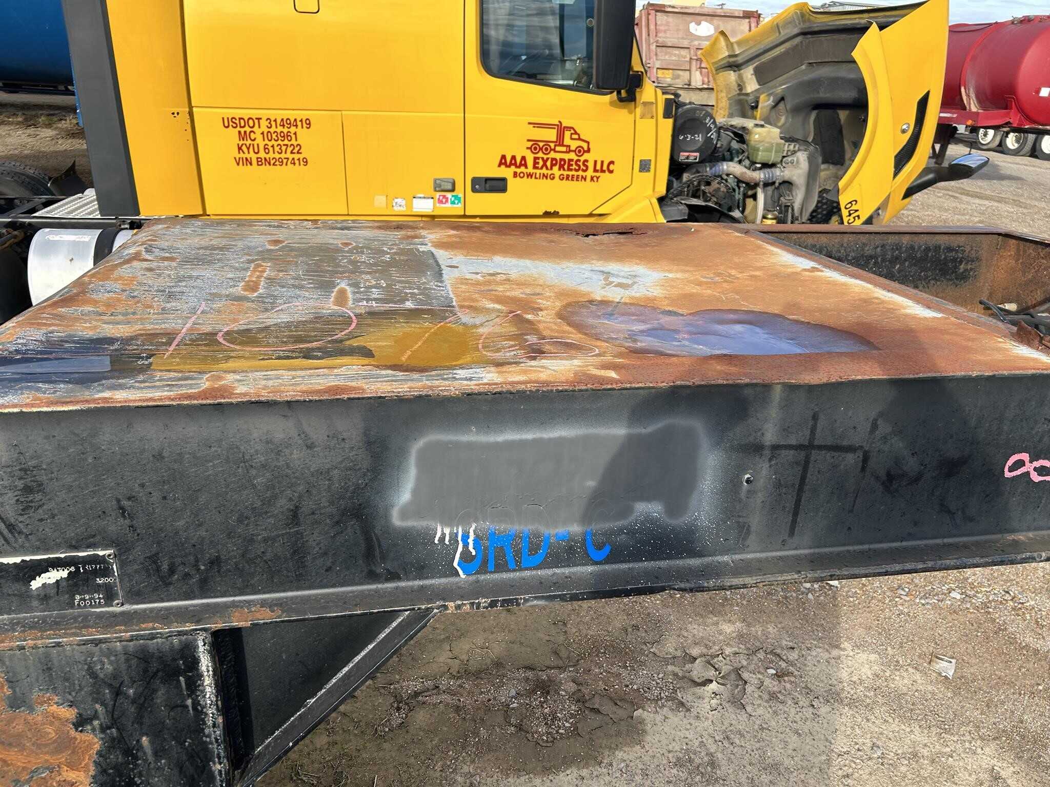 1990 Shop Built 36 ft tri-axle lowboy