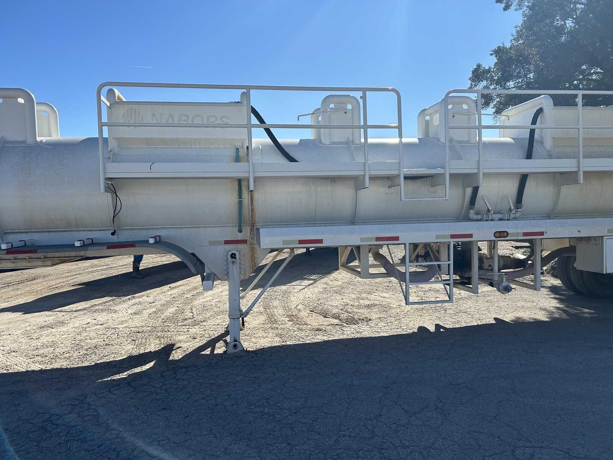 2007 Dragon 4000 gallon tank