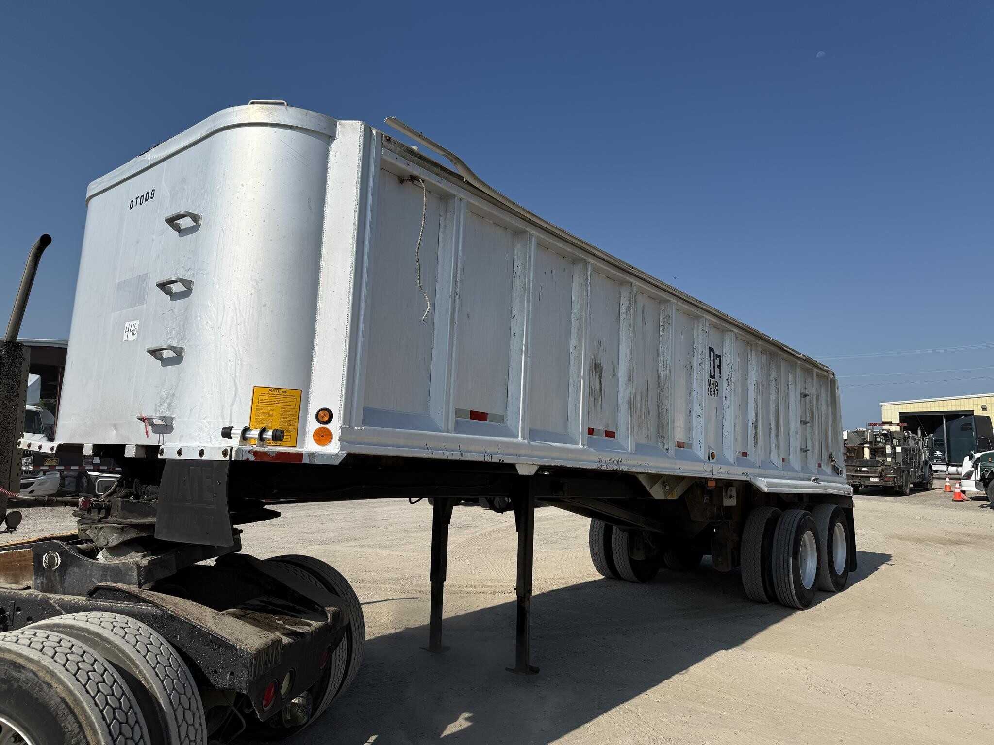2013 Mate 30 ft end dump