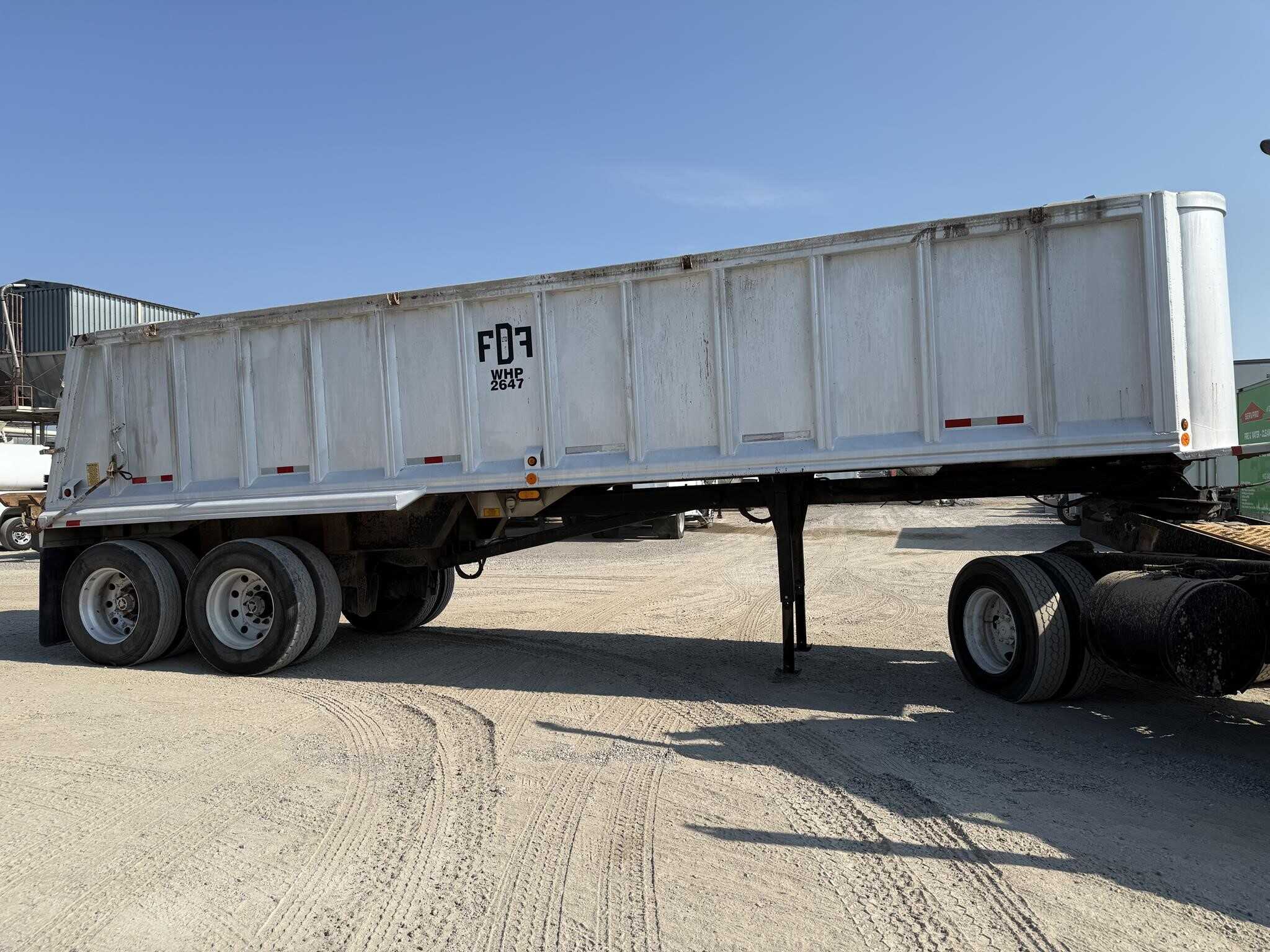 2013 Mate 30 ft end dump