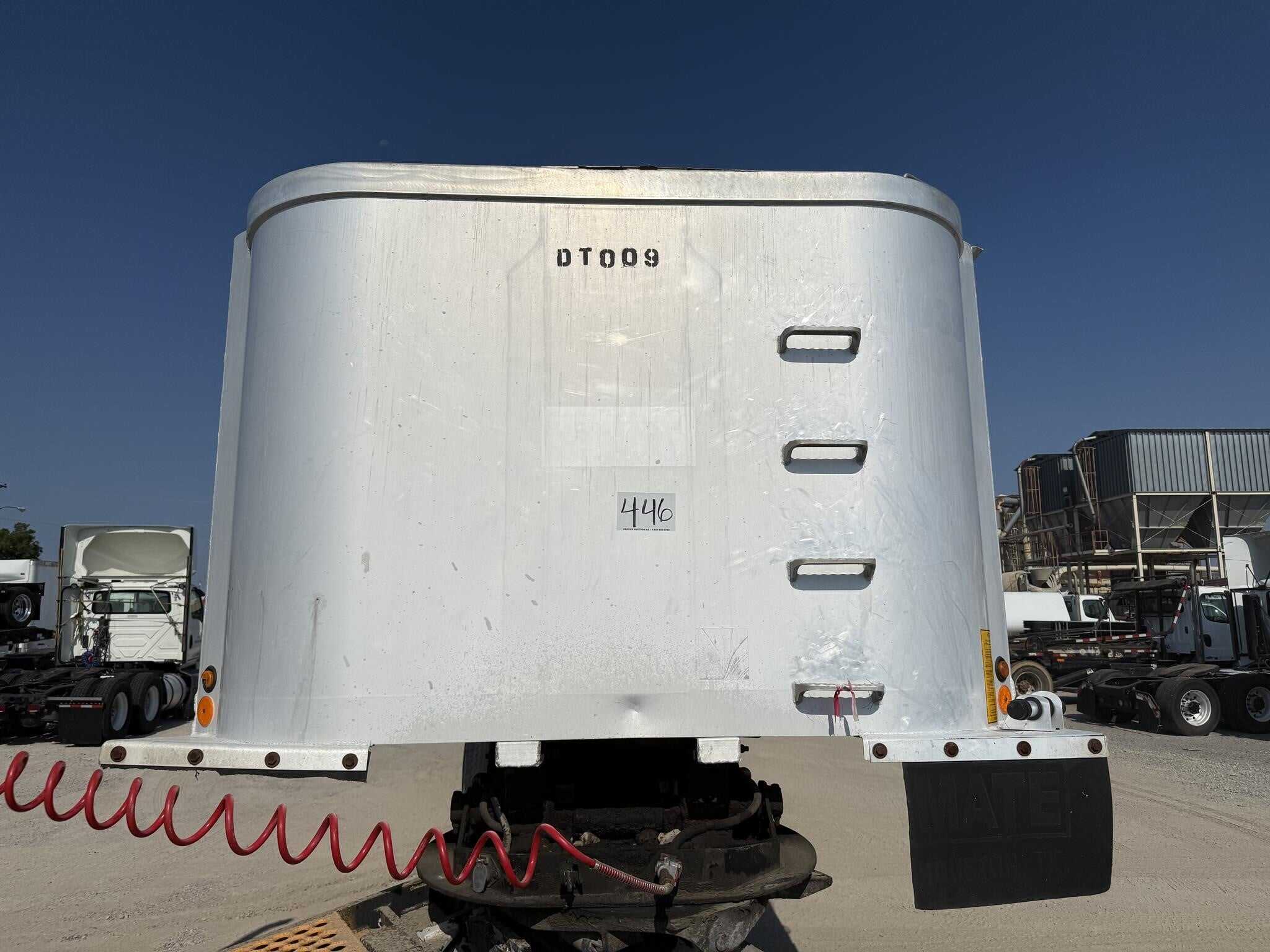 2013 Mate 30 ft end dump