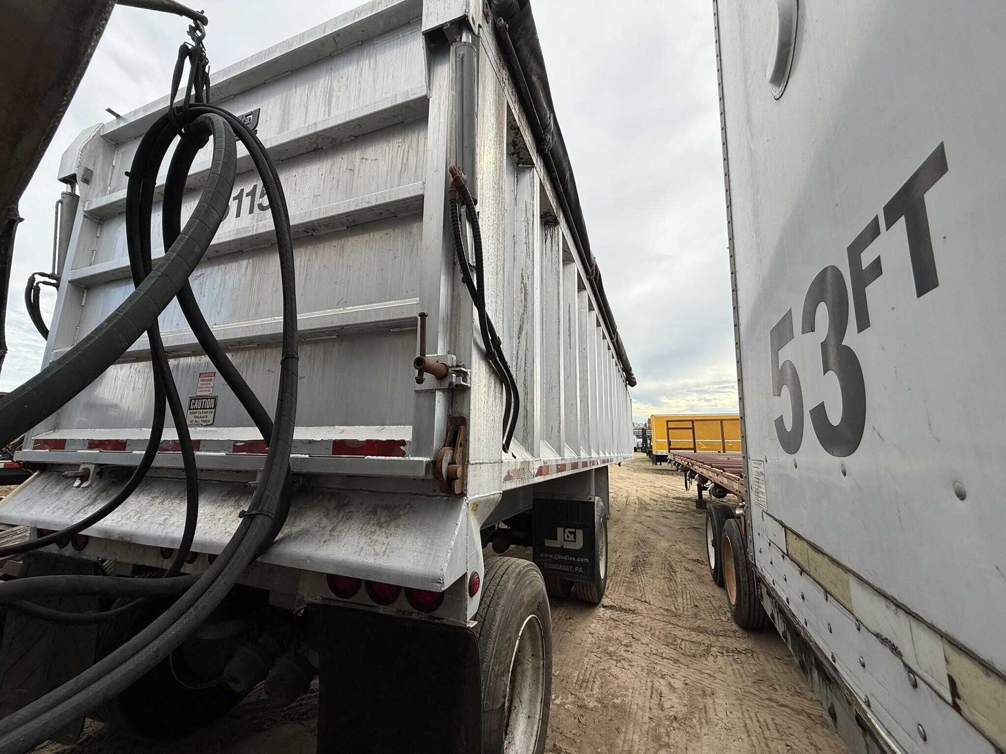 2019 Somerset 39 ft push out