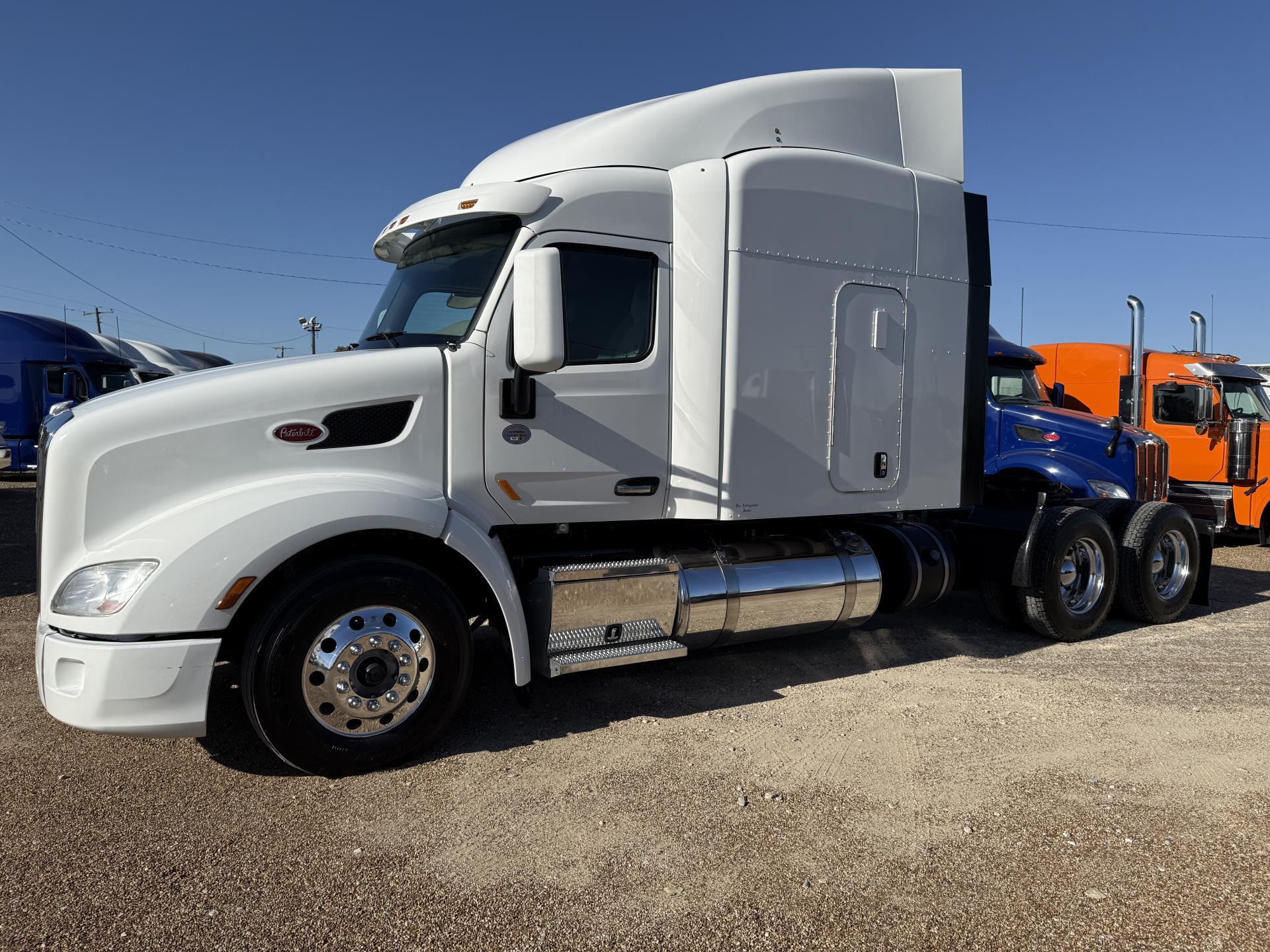 Used 2020 PETERBILT 579 Conventional - Sleeper Truck in Irving, TX