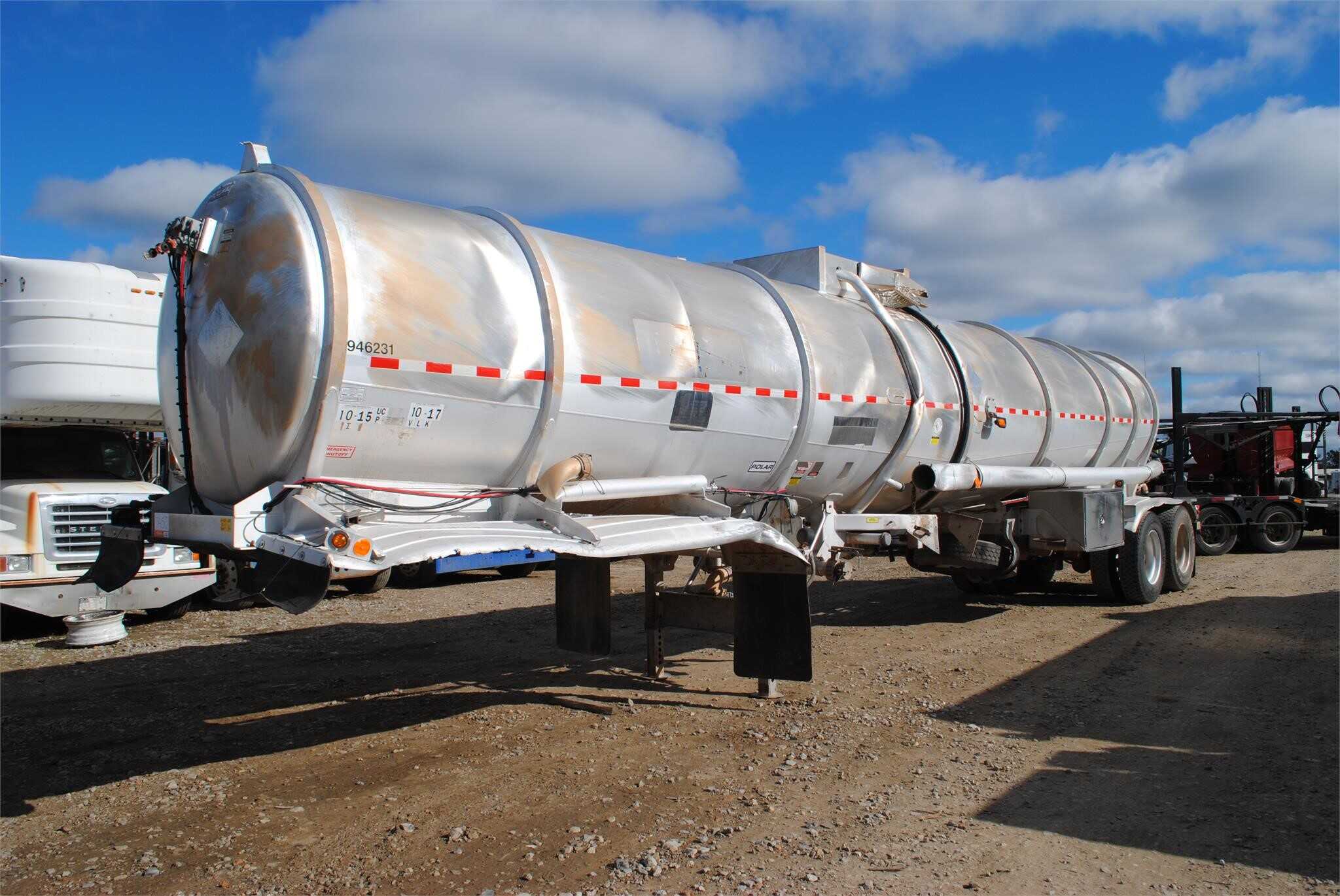 2012 Polar mc407 8400 gallon