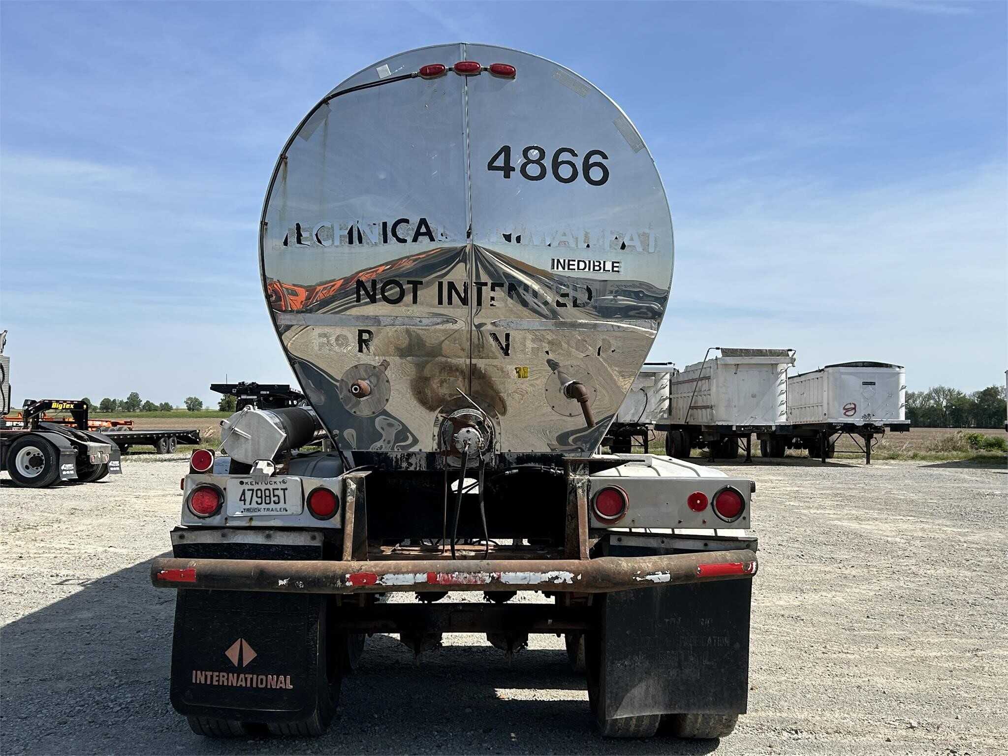 1969 Butler 6500 gallon non-code