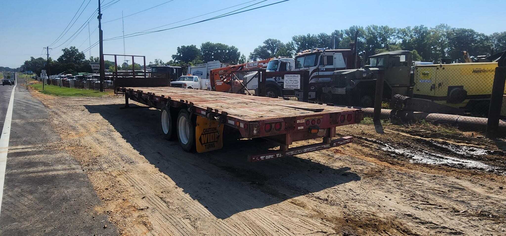 2016 Wade 48 ft step deck/ drop deck