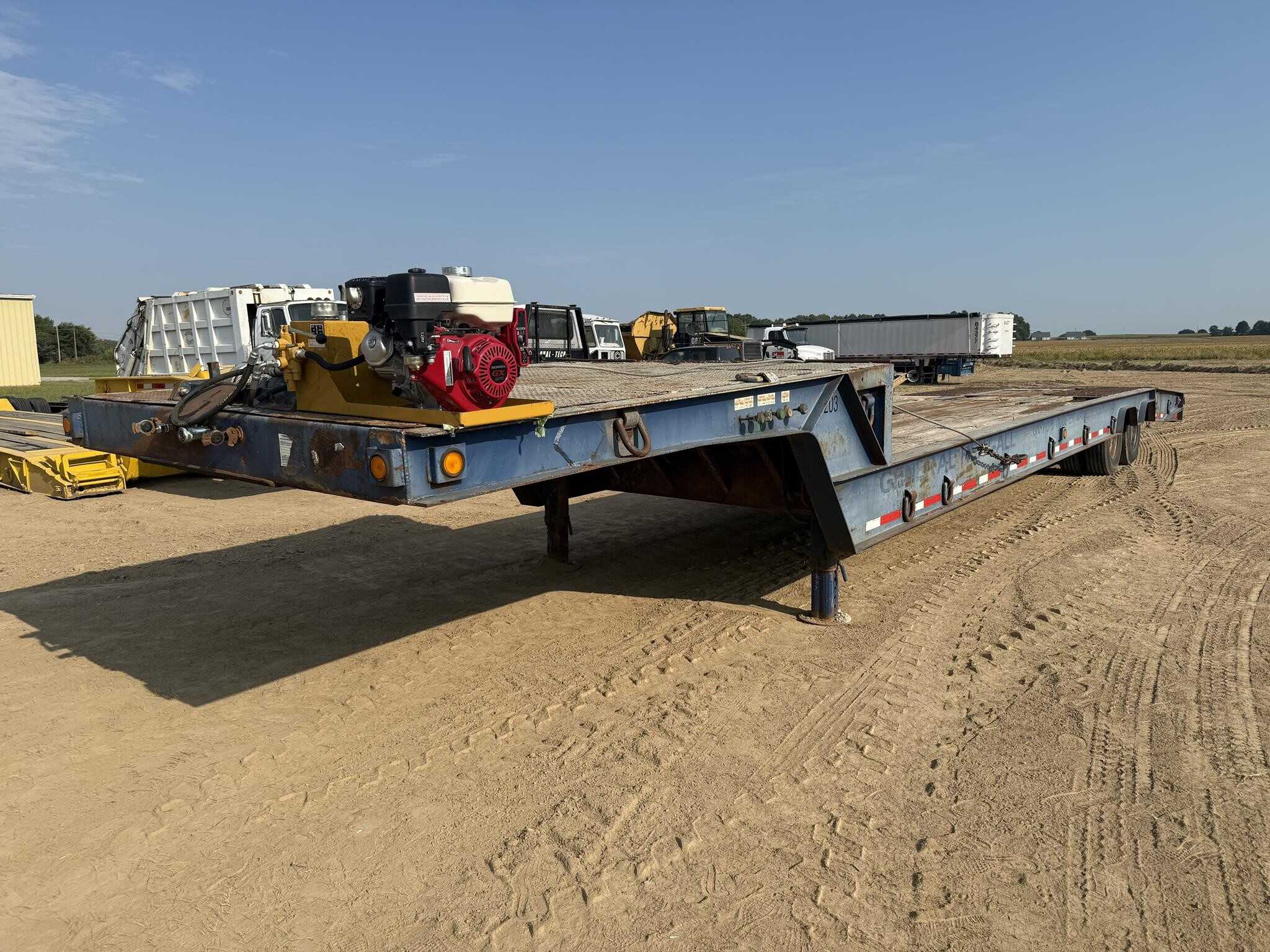 1990 Trail-Eze 46 ft hydraulic tail