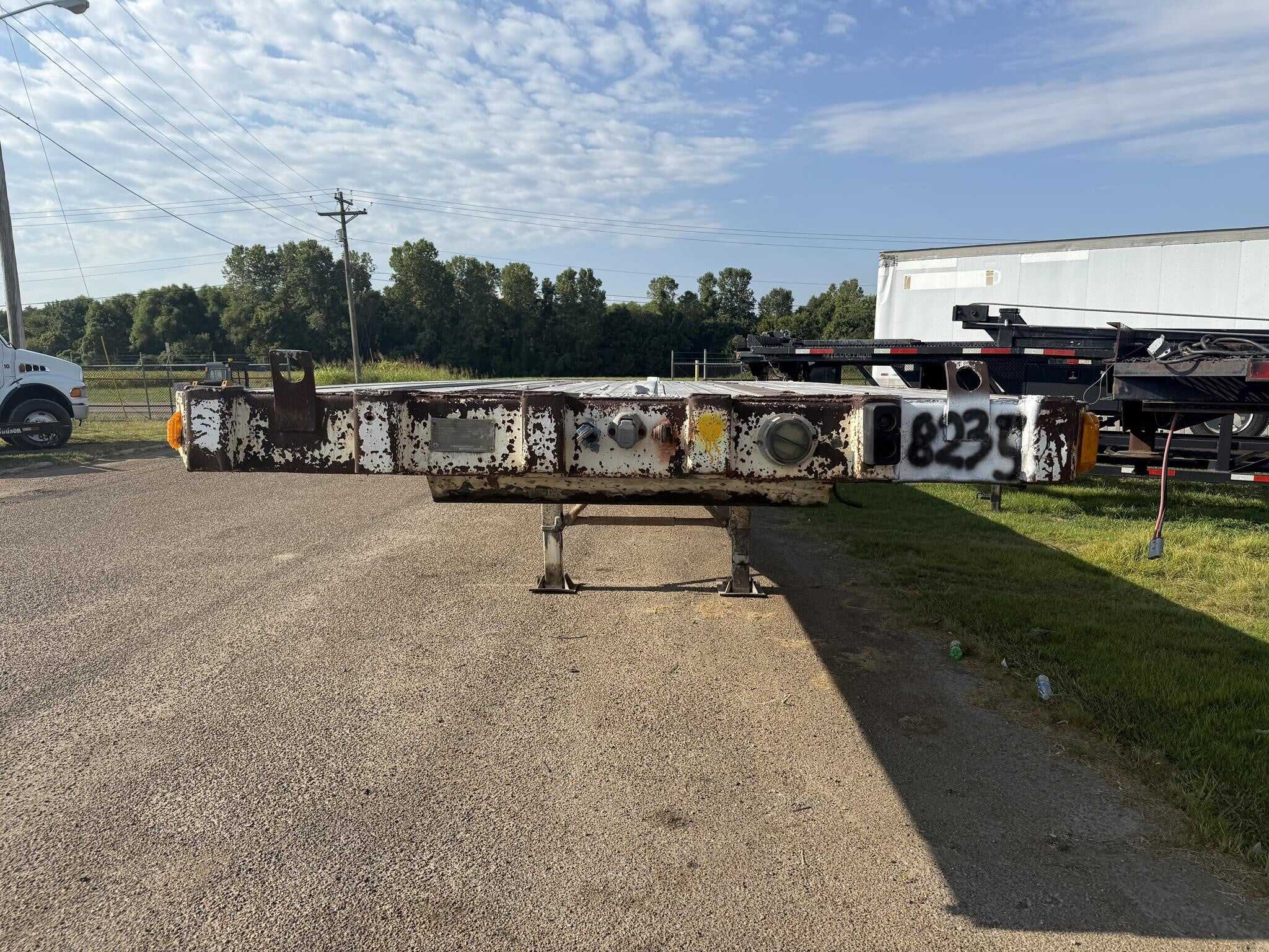 1996 Fruehauf 45 ft flat bed