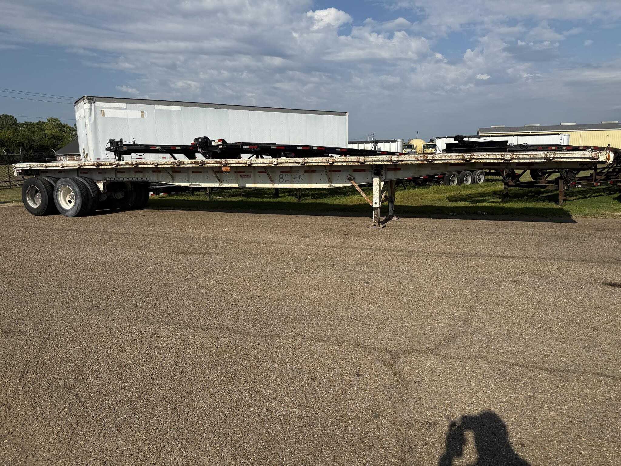 1996 Fruehauf 45 ft flat bed