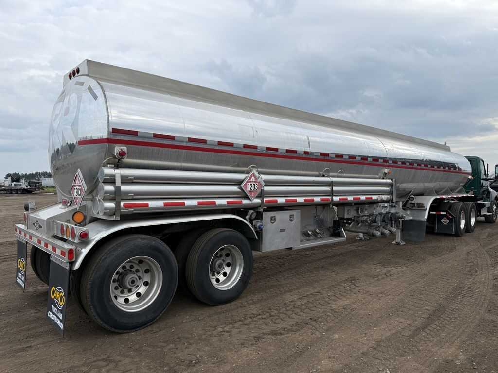 2018 Beall fuel tanker