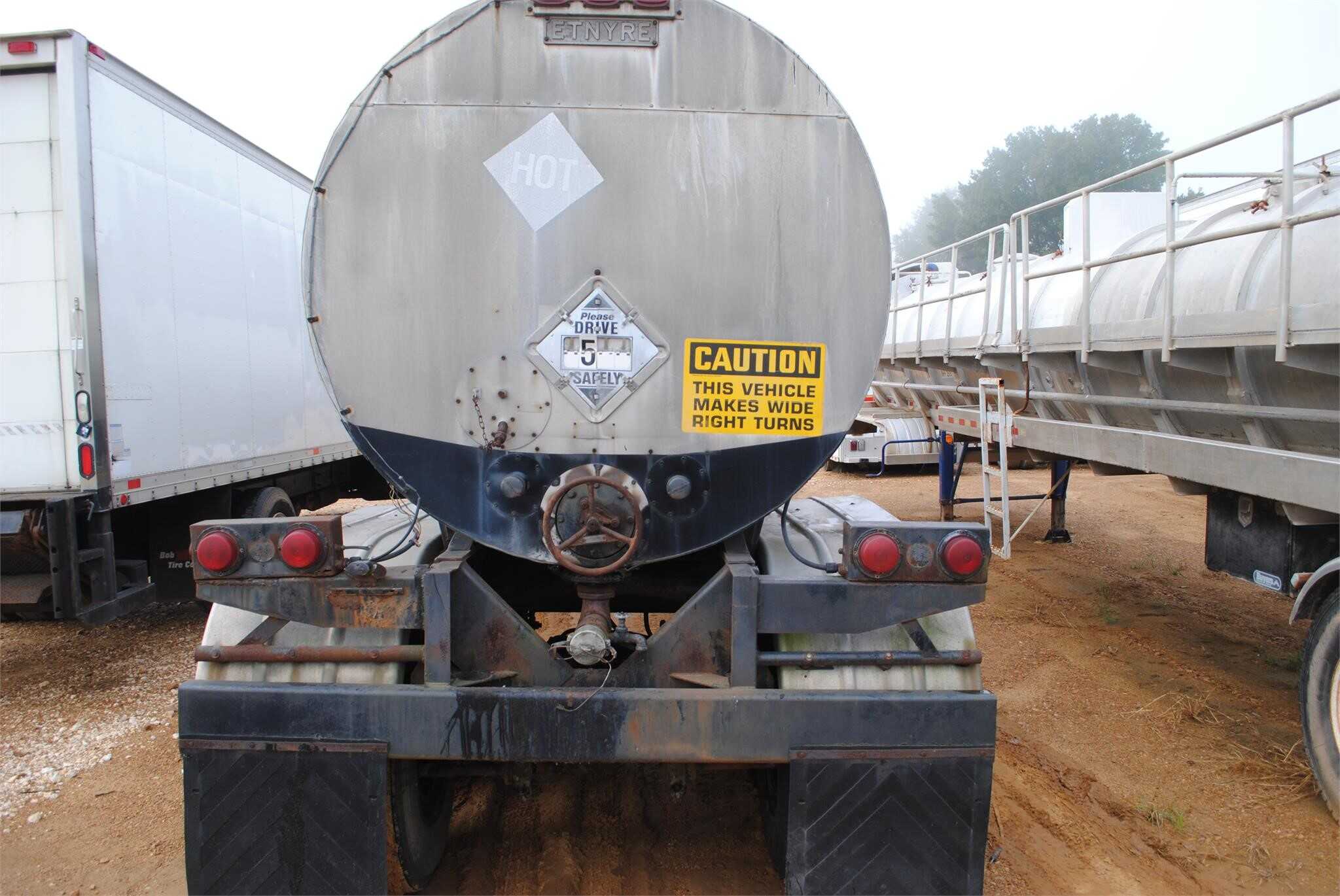 1980 Etnyre 6500 gallon