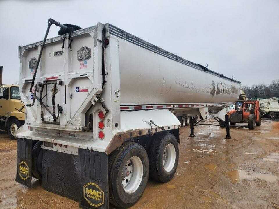 2006 Mac 39 ft round bottom