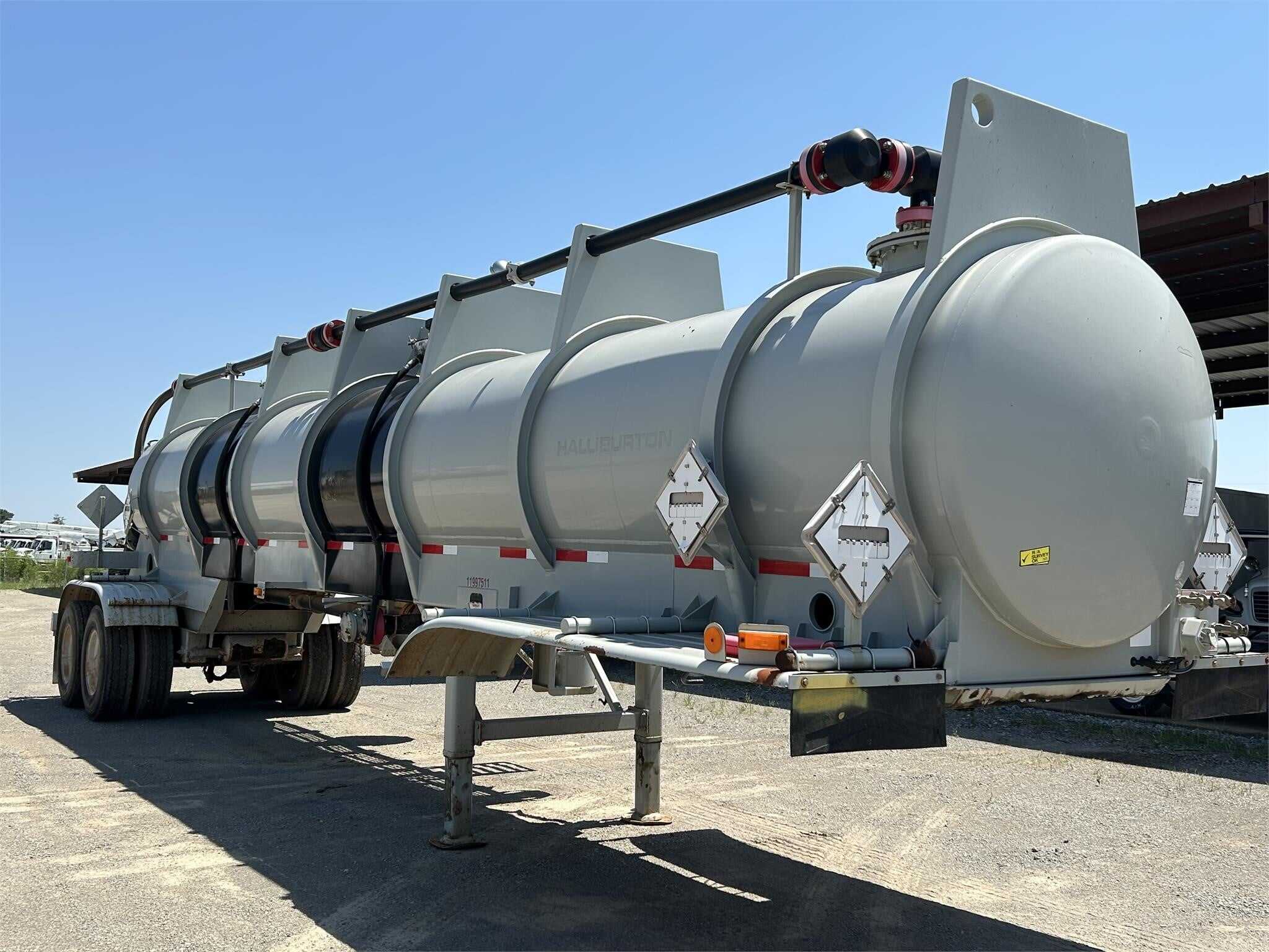 2012 Worley Welding Works 2 compartment 4000 gallon