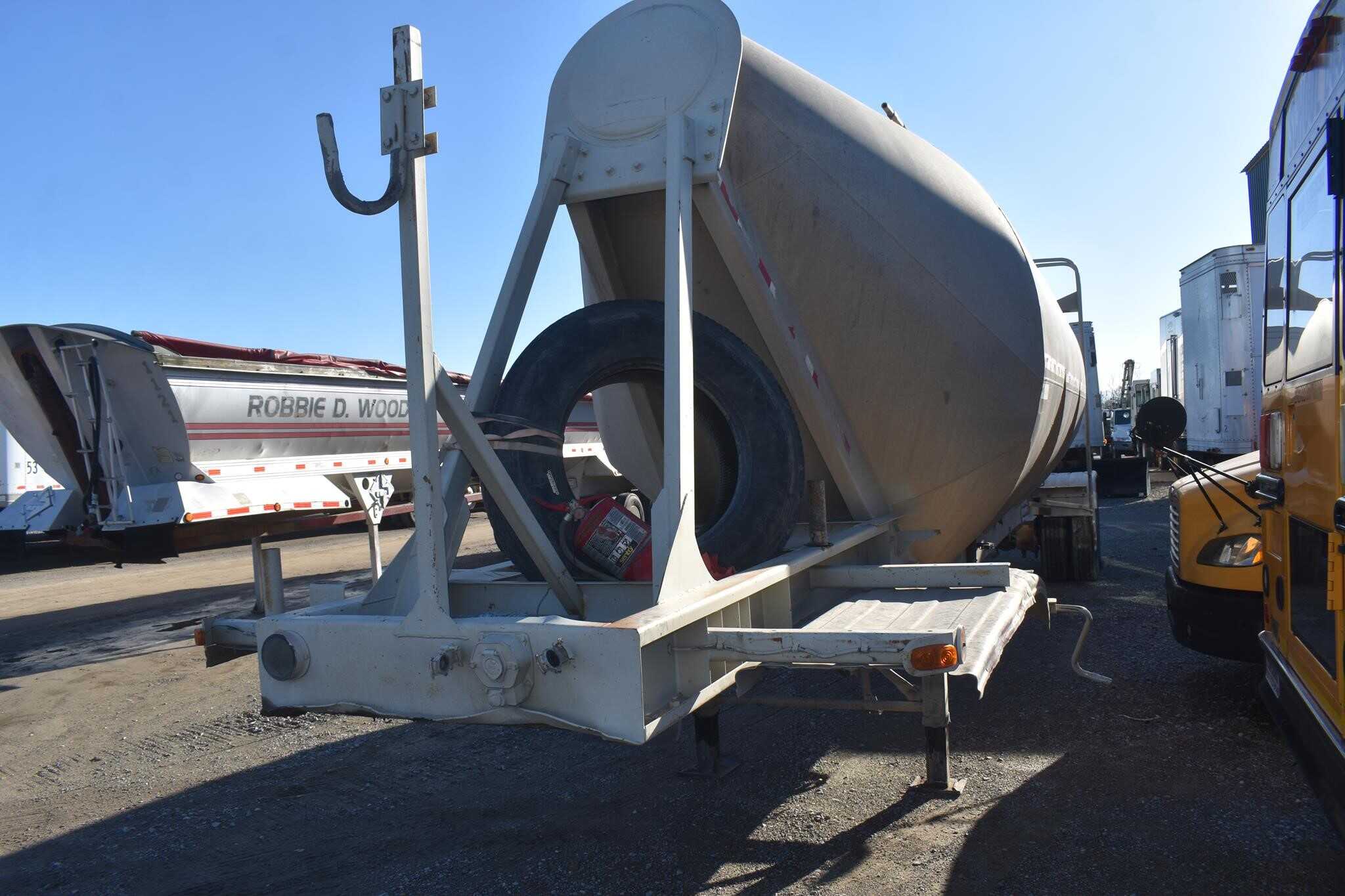 1995 Fruehauf 1200 cube