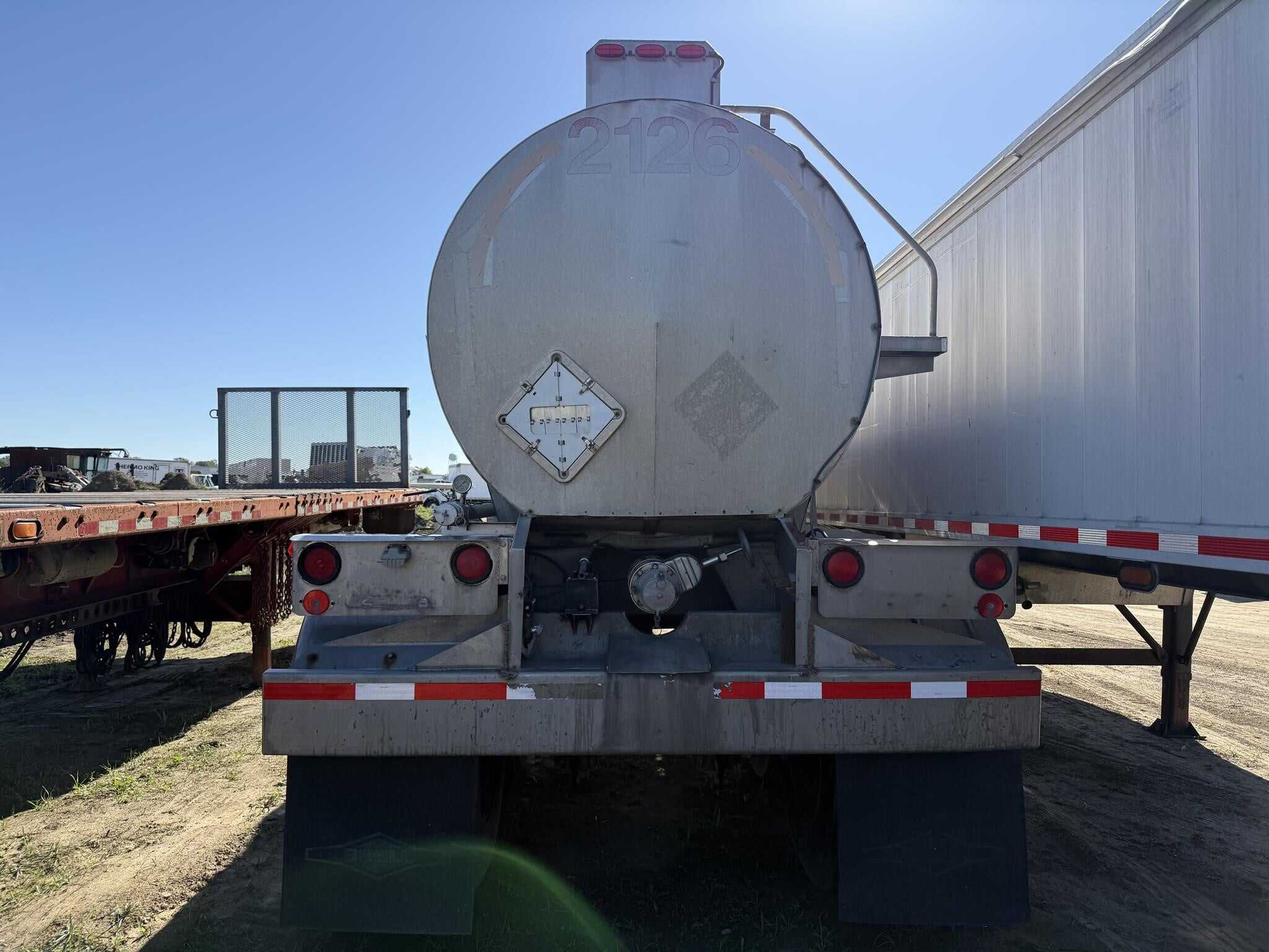 1985 Acro 5000 gallon tank