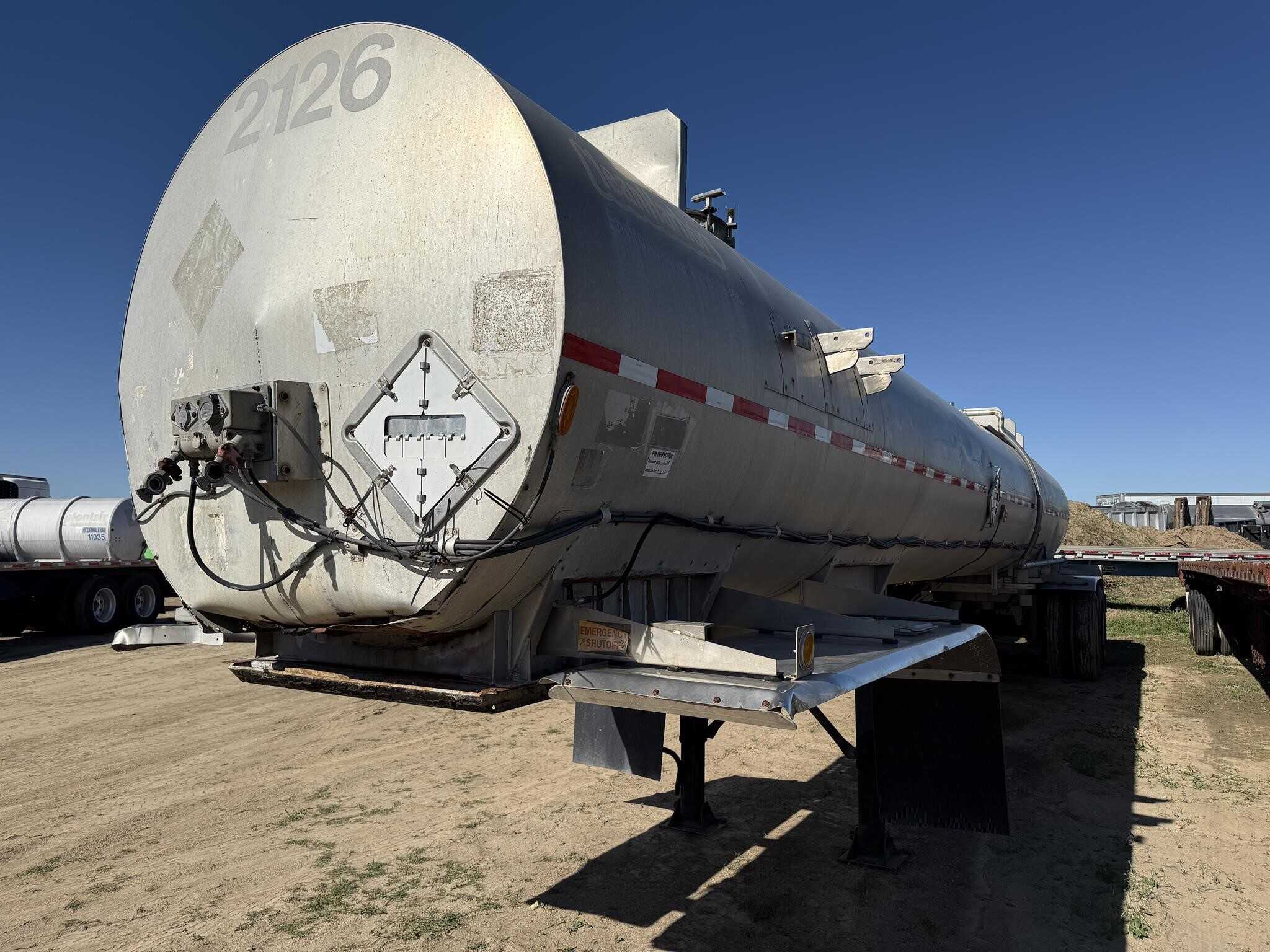 1985 Acro 5000 gallon tank