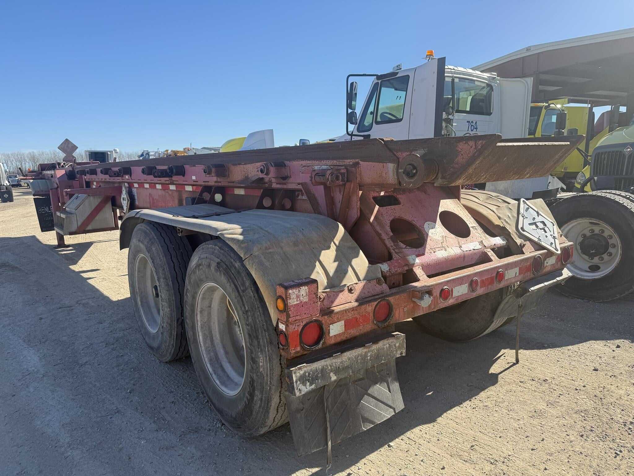 2011 Benlee 40 ft roll off