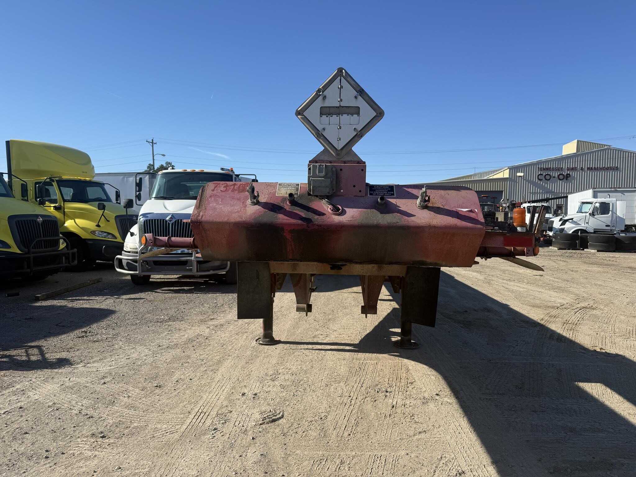 2011 Benlee 40 ft roll off