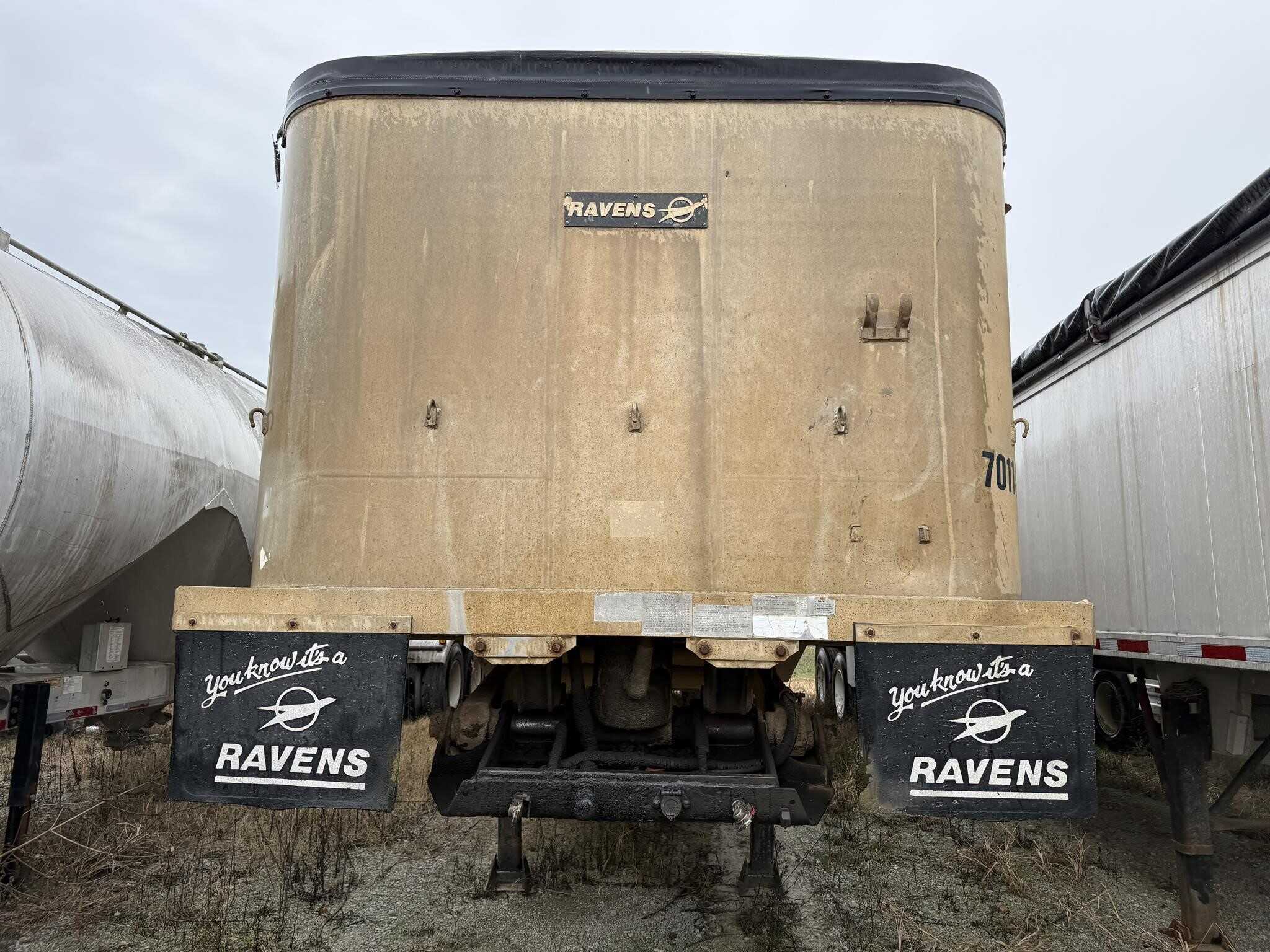 1998 Ravens 40 ft end dump