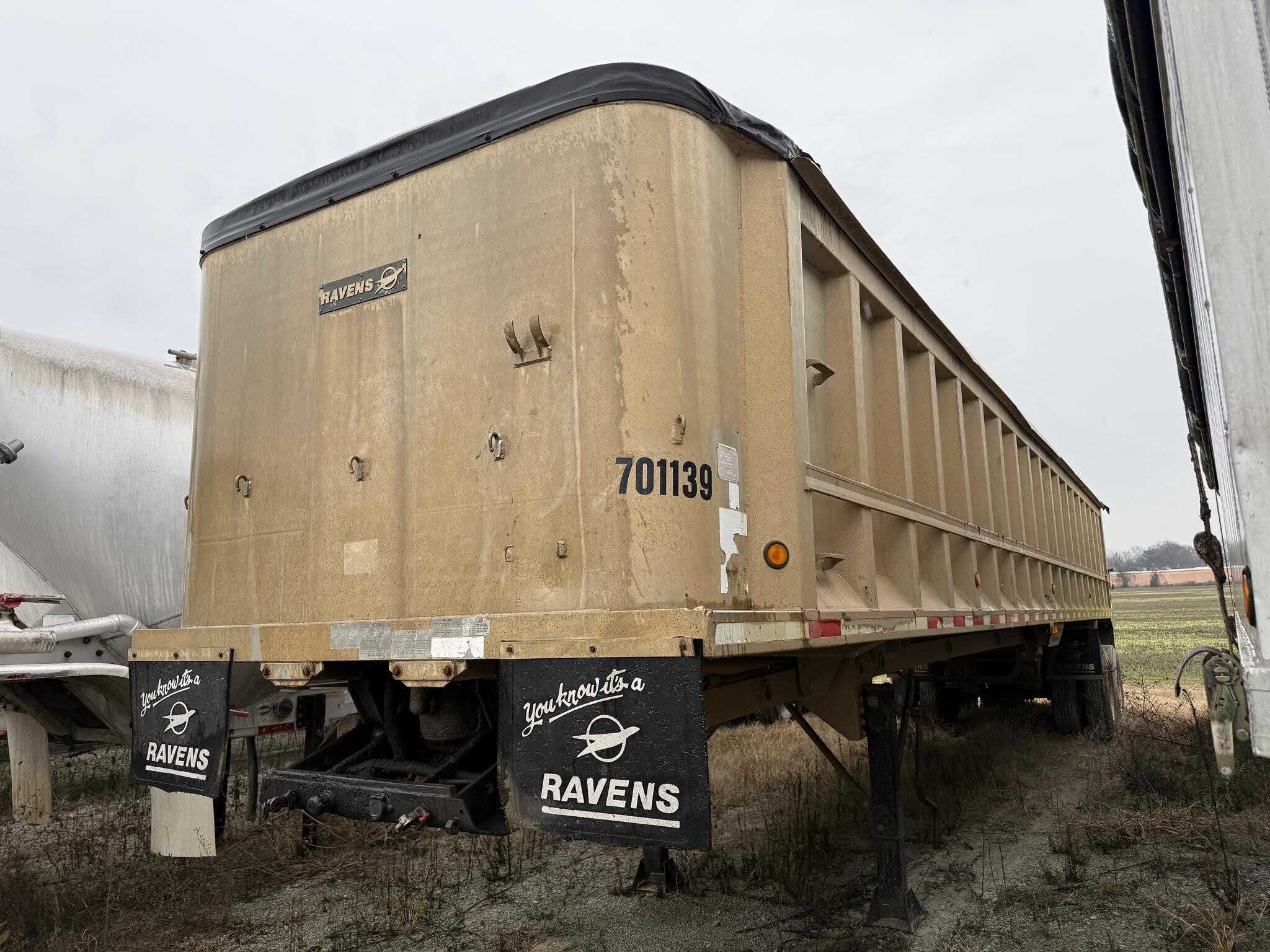 1998 Ravens 40 ft end dump