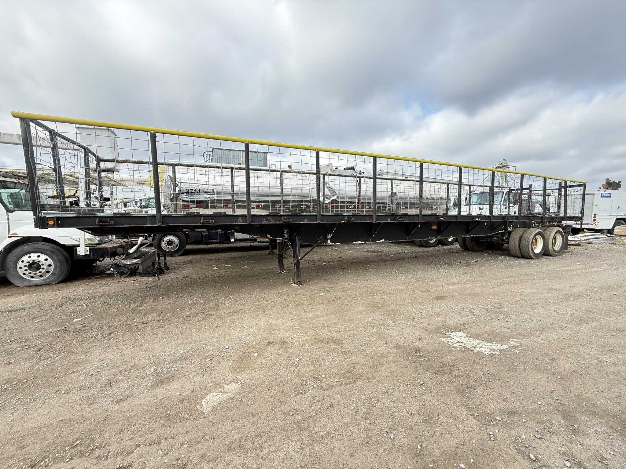 2002 Wade 48 ft flat bed