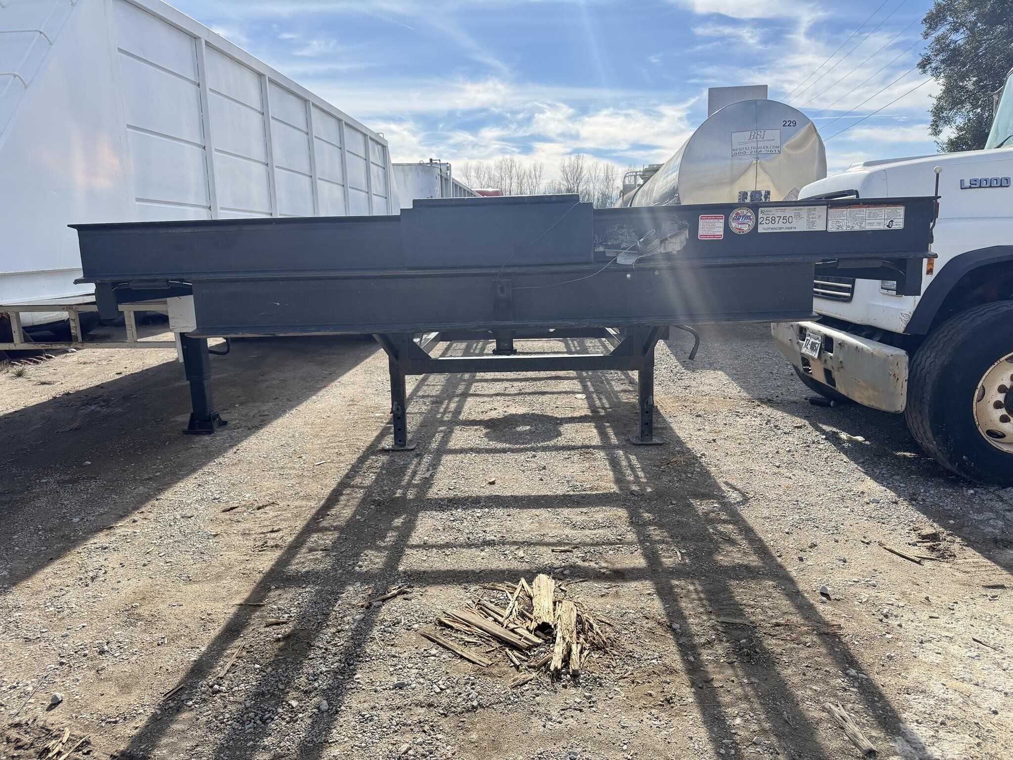 2023 Kaufman 50 ft 3 car hauler