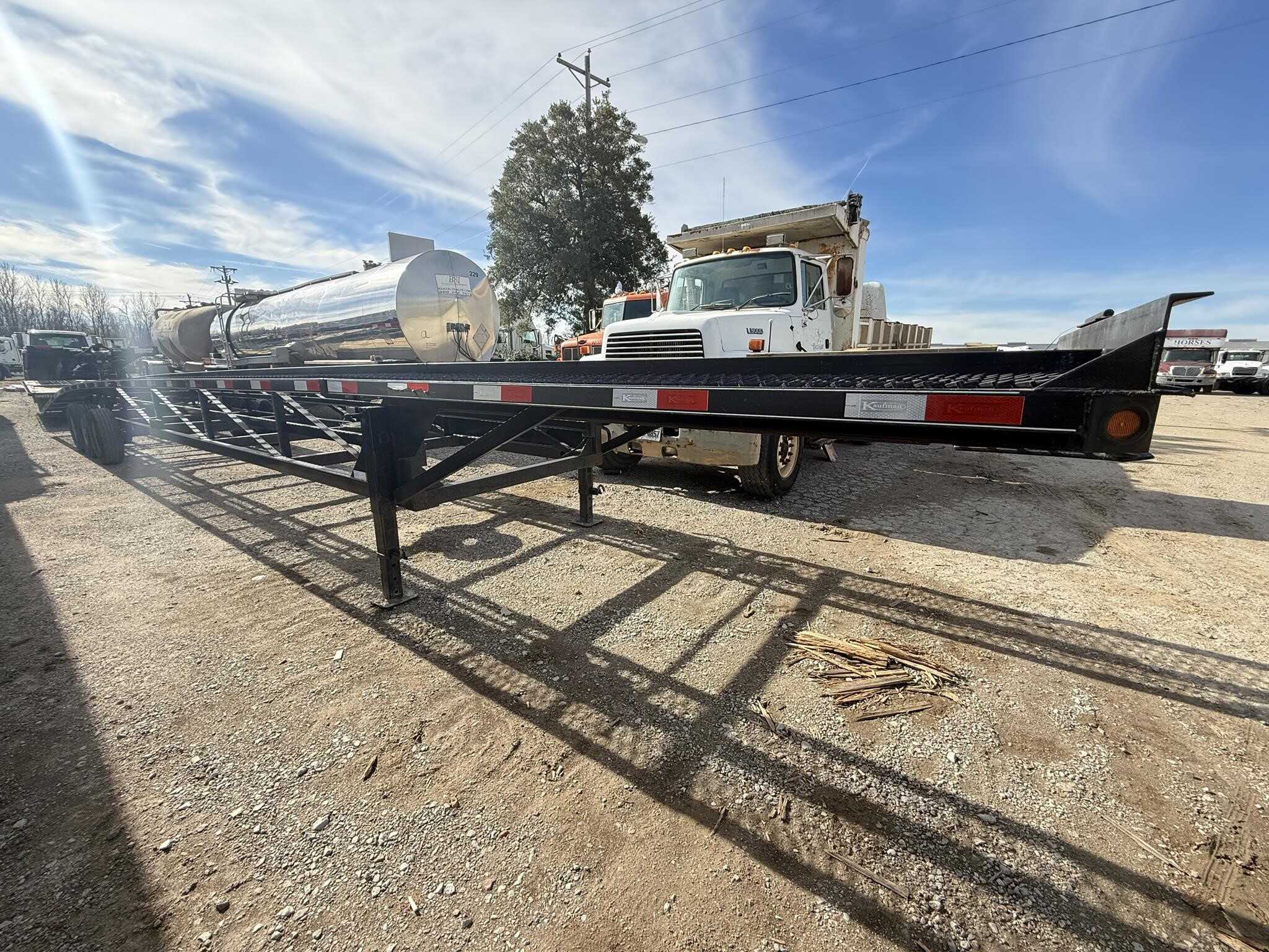 2023 Kaufman 50 ft 3 car hauler
