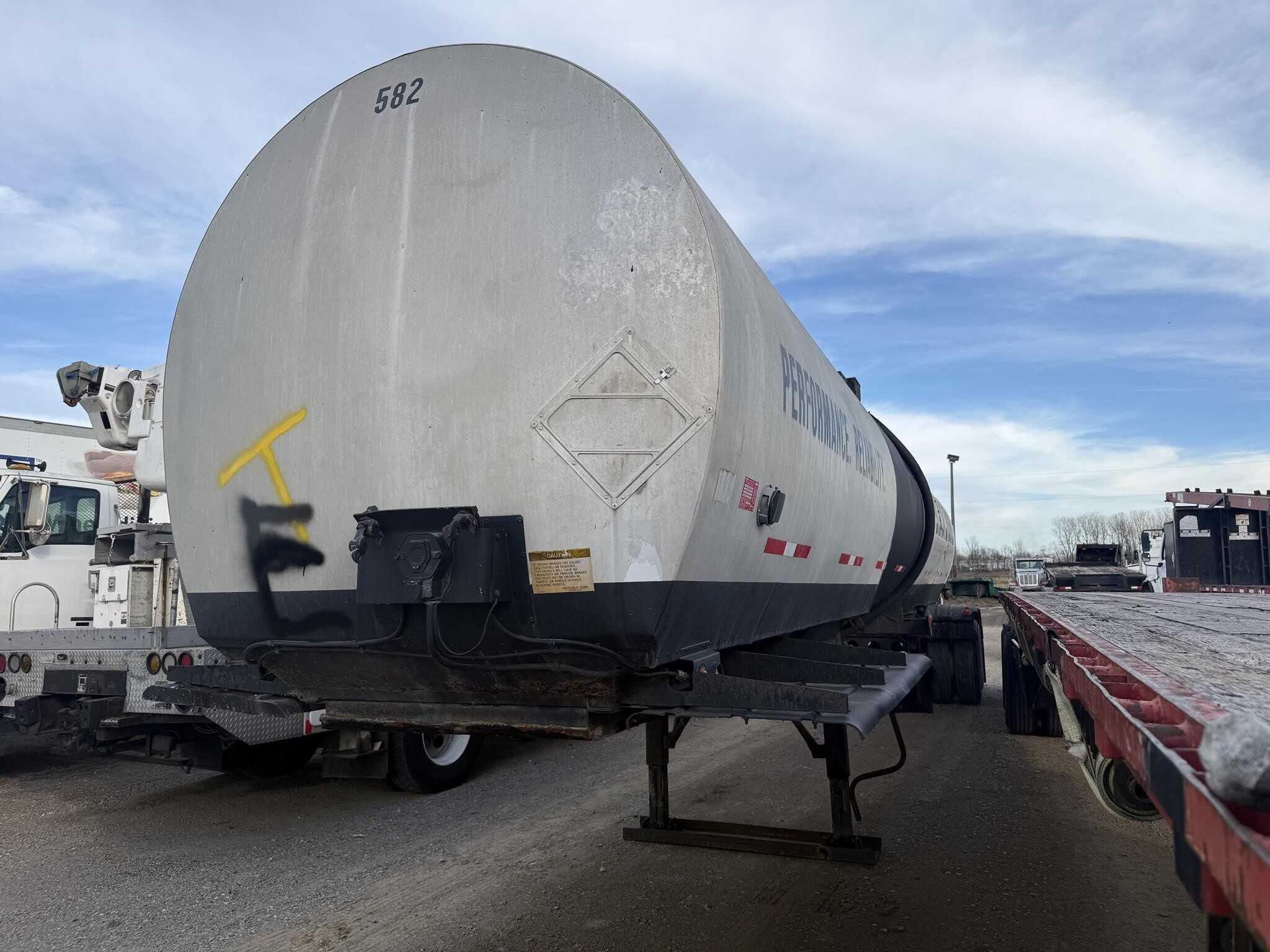 1981 Fruehauf 7000gal